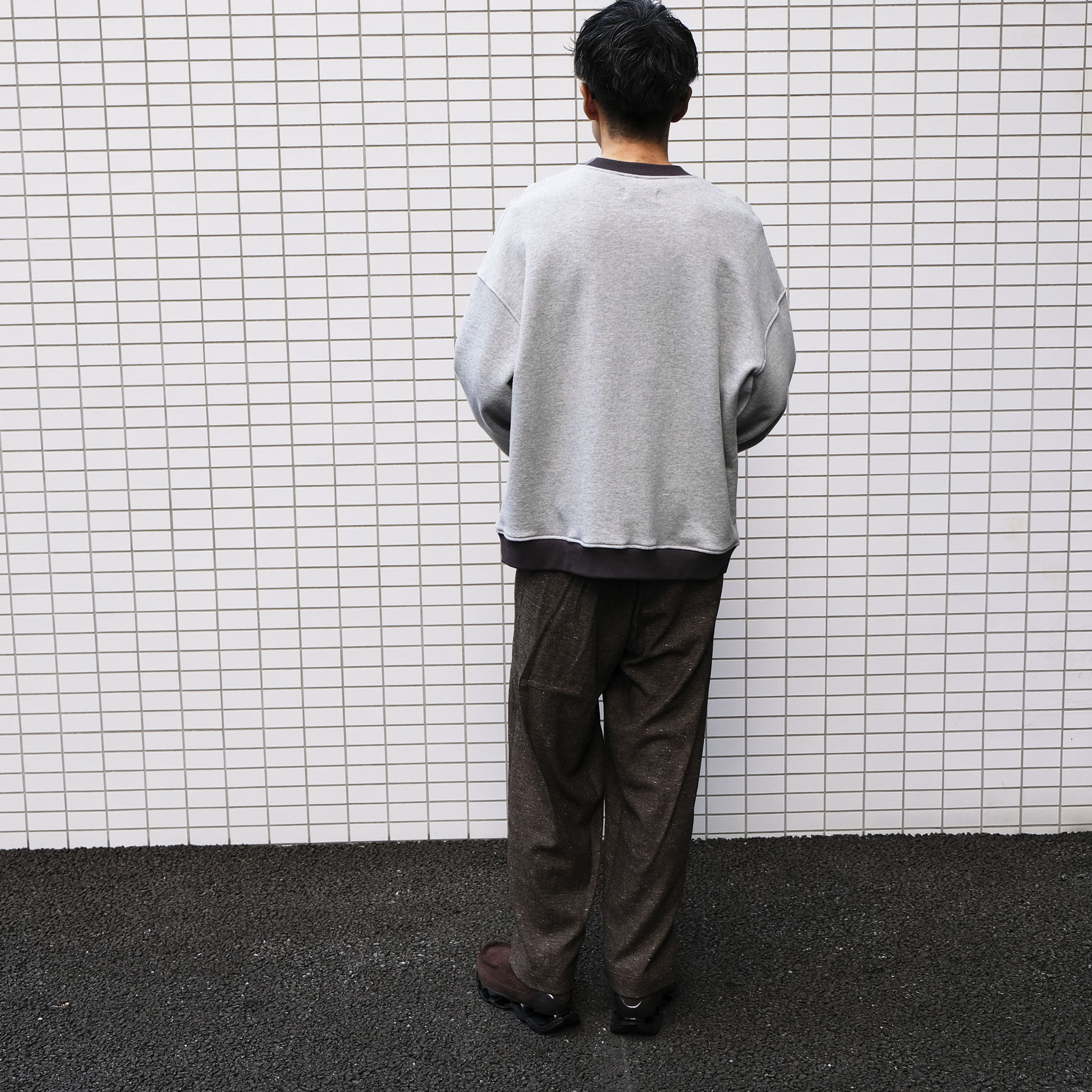 OKOLO "2-TONE SWEAT SHIRT"