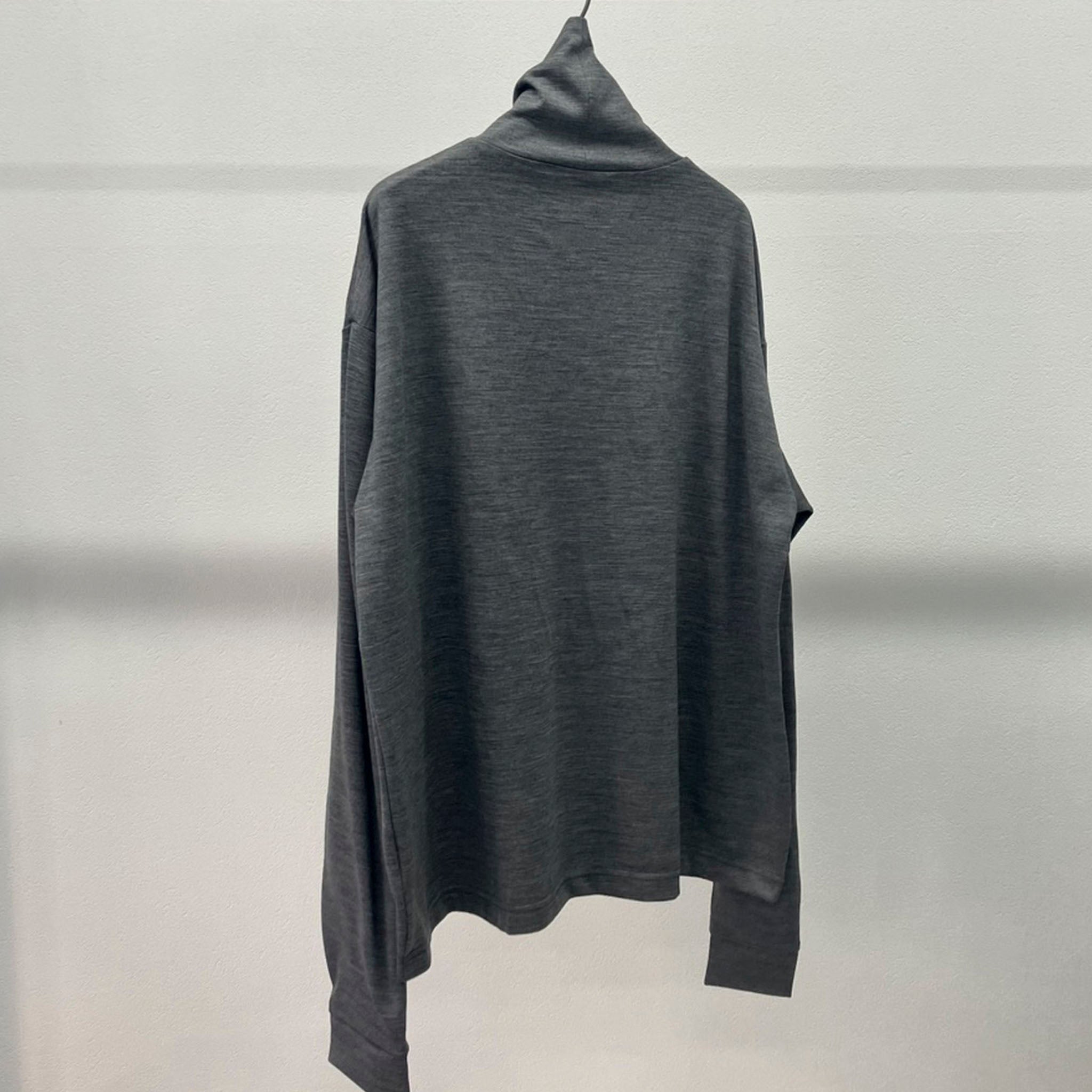 OKOLO "ORIGINAL HIGH NECK CUT AND SEW"