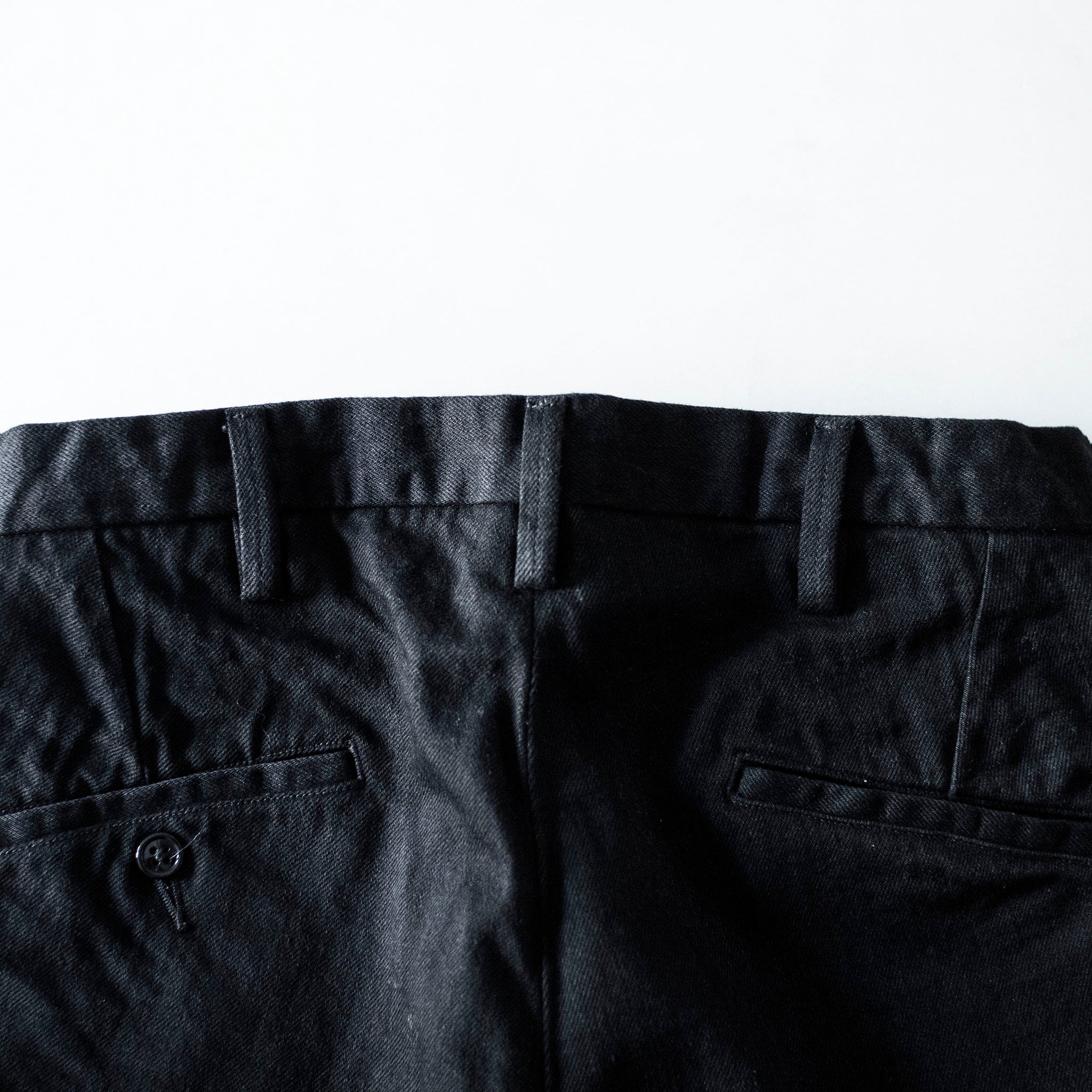 OKOLO "SIMONS JEANS" BLACK DENIM TROUSERS ブラックデニム トラウザーパンツ
