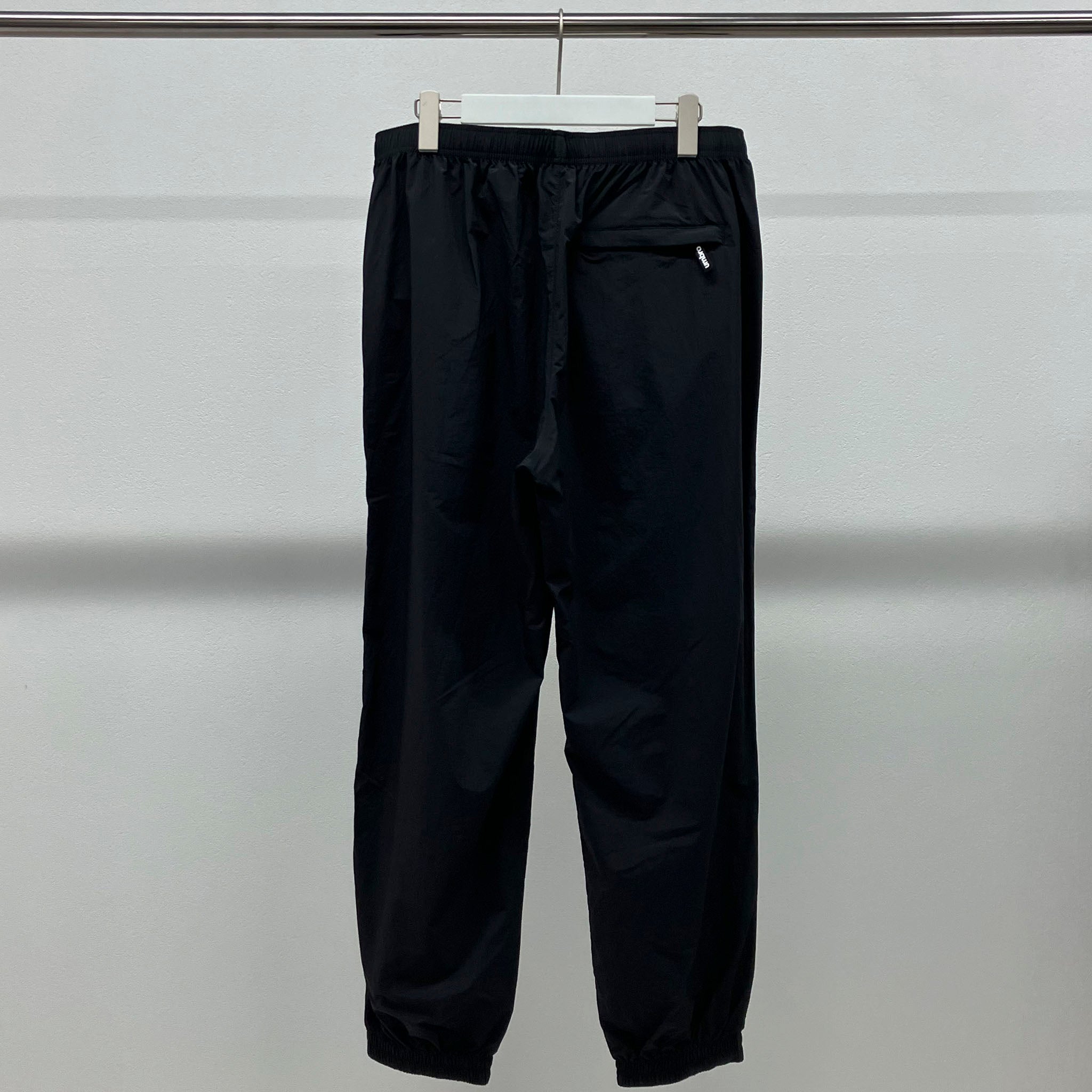 UMBRO "NYLON TRACK PANTS" ナイロン トラックパンツ