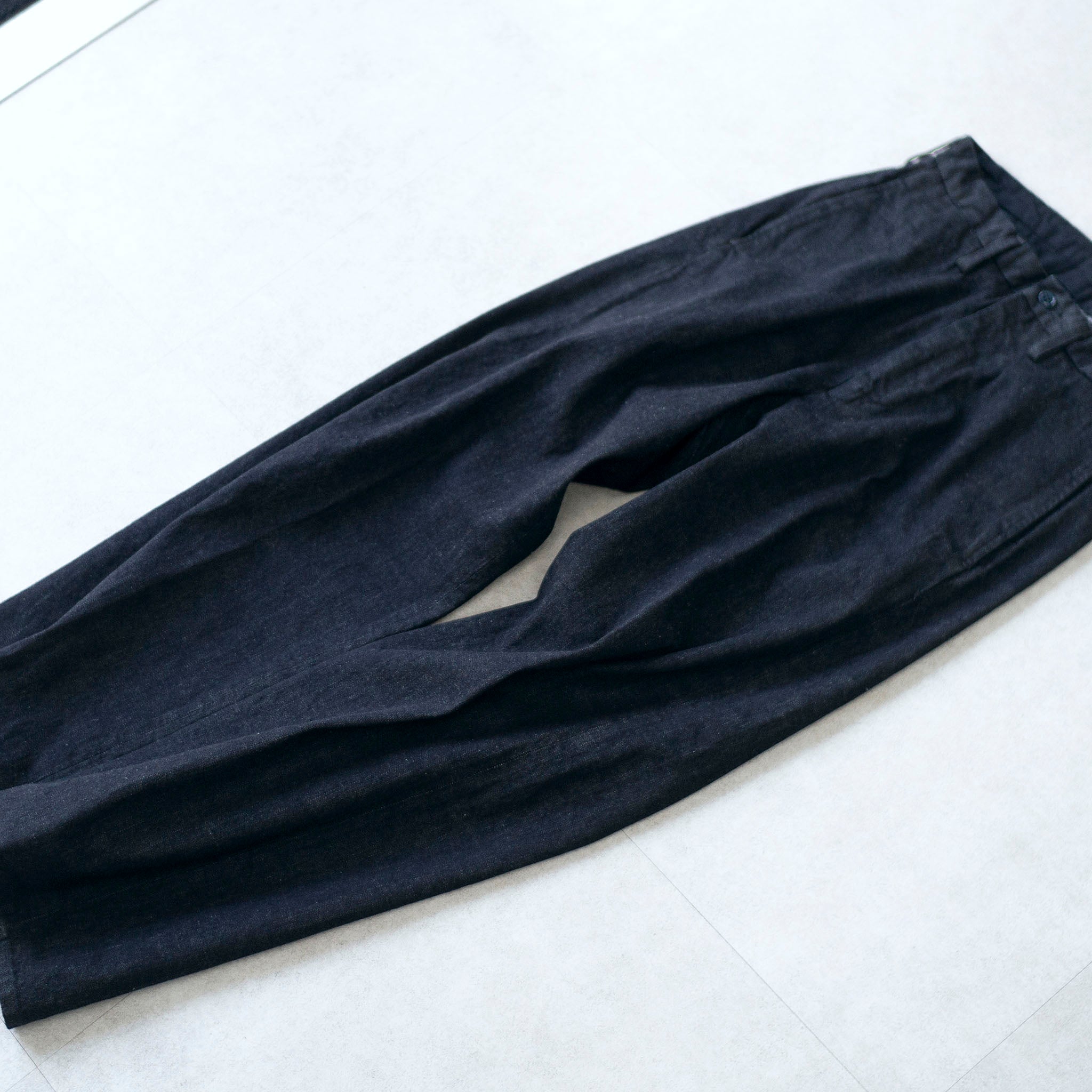 OKOLO (オコロ) / SIMONS JEANS BLUE ジンバブエコットン デニムトラウザーパンツ