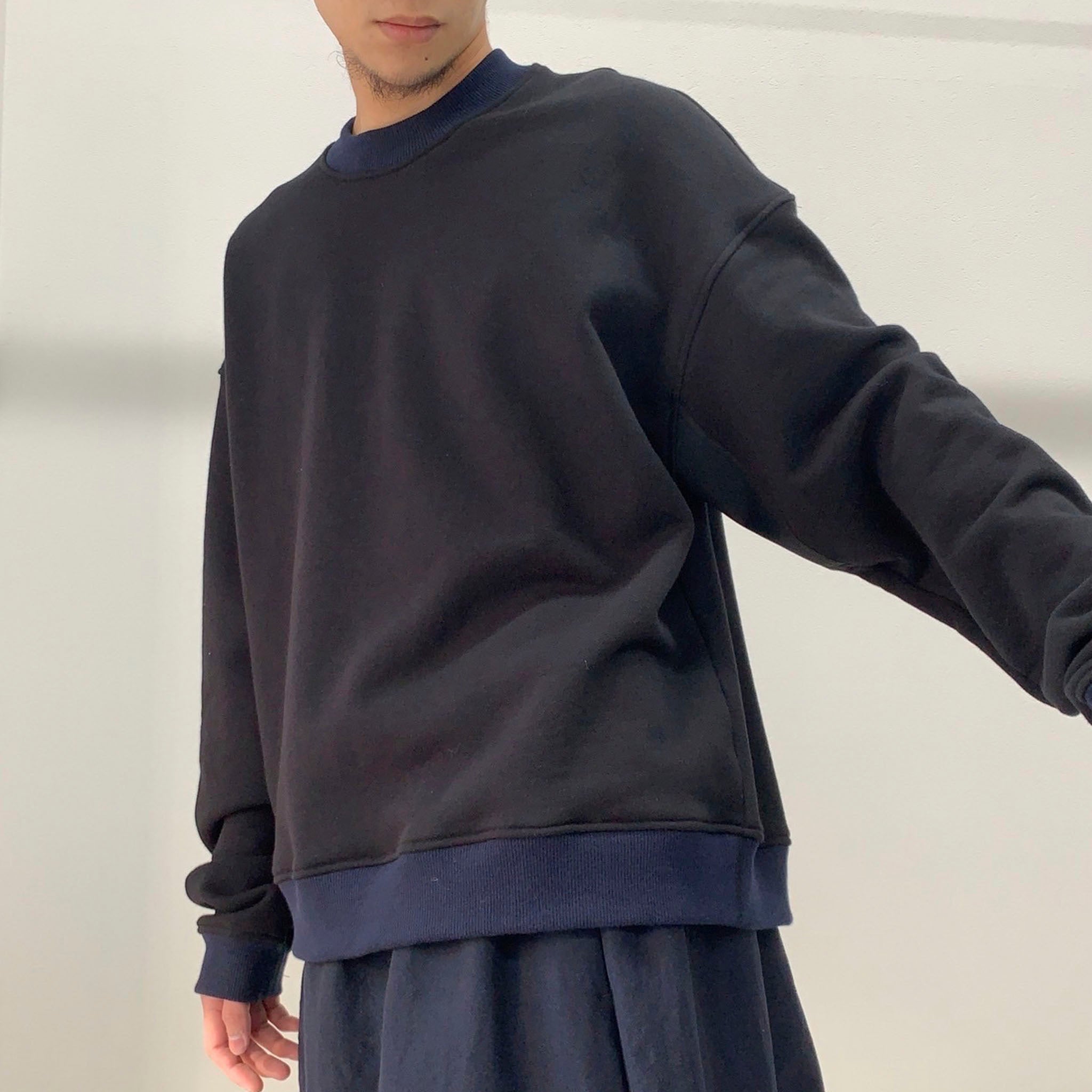 OKOLO "2-TONE SWEAT SHIRT"