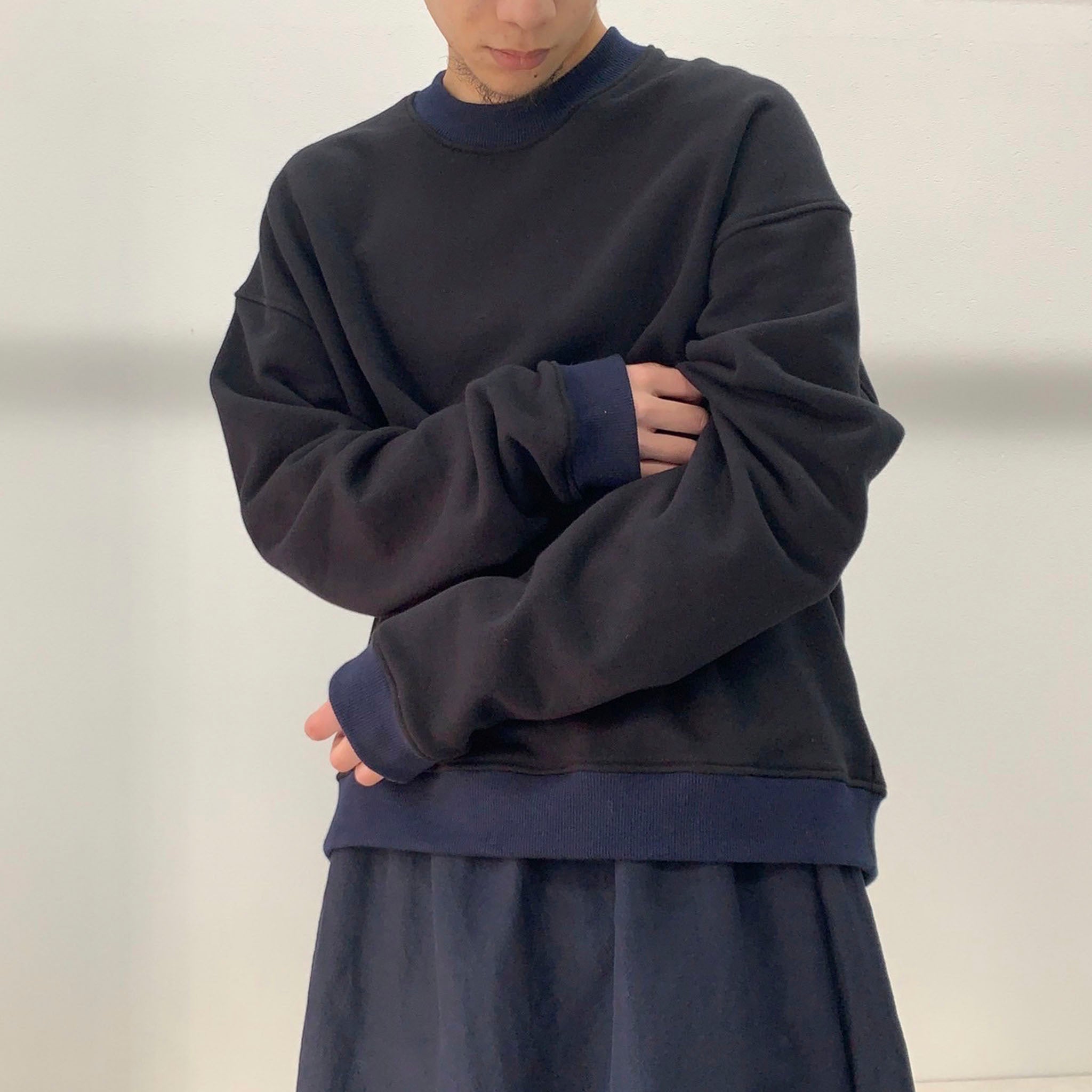 OKOLO "2-TONE SWEAT SHIRT"