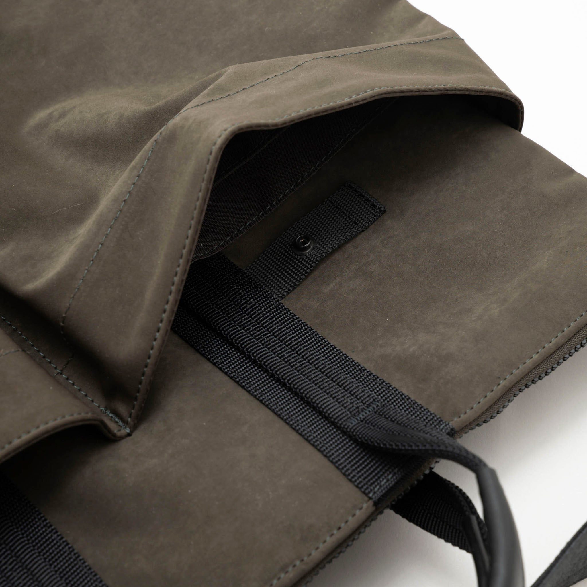 KaILI "LIKE HELMET BAG" スエード ヘルメット ショルダーバッグ