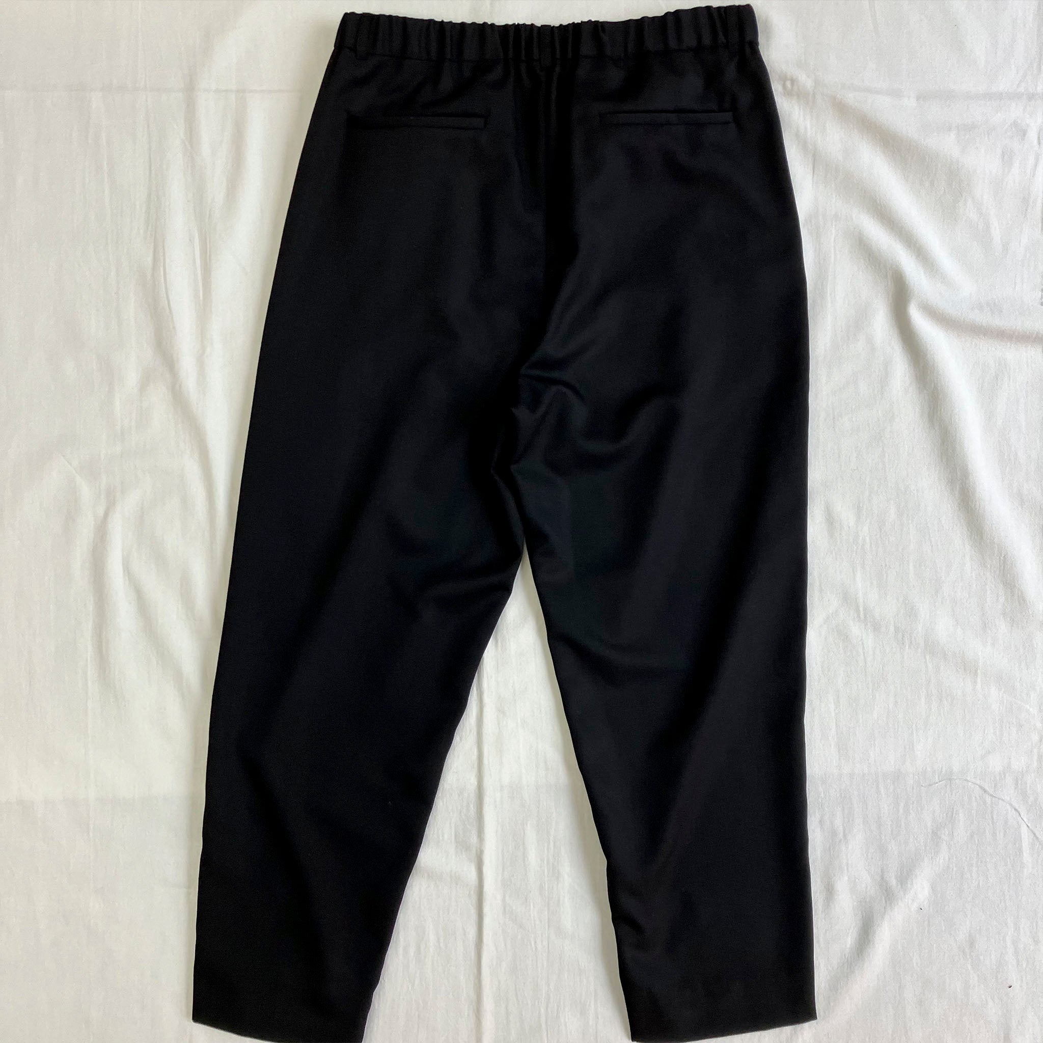 OKOLO "TAPERED EASY SLACKS"