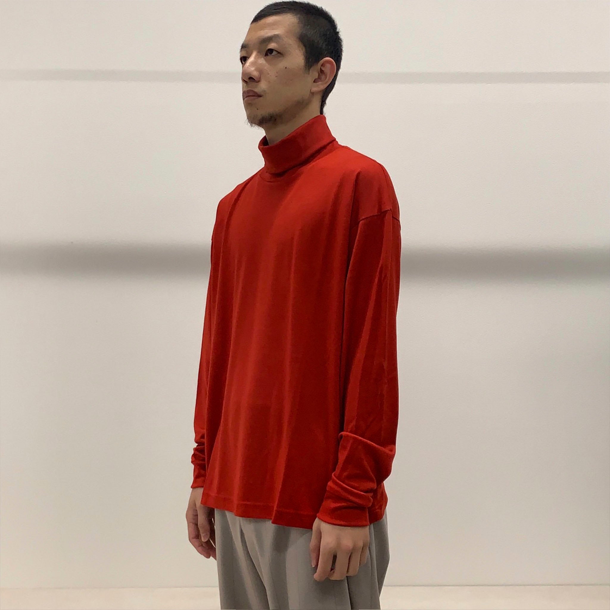 OKOLO "ORIGINAL HIGH NECK CUT AND SEW"