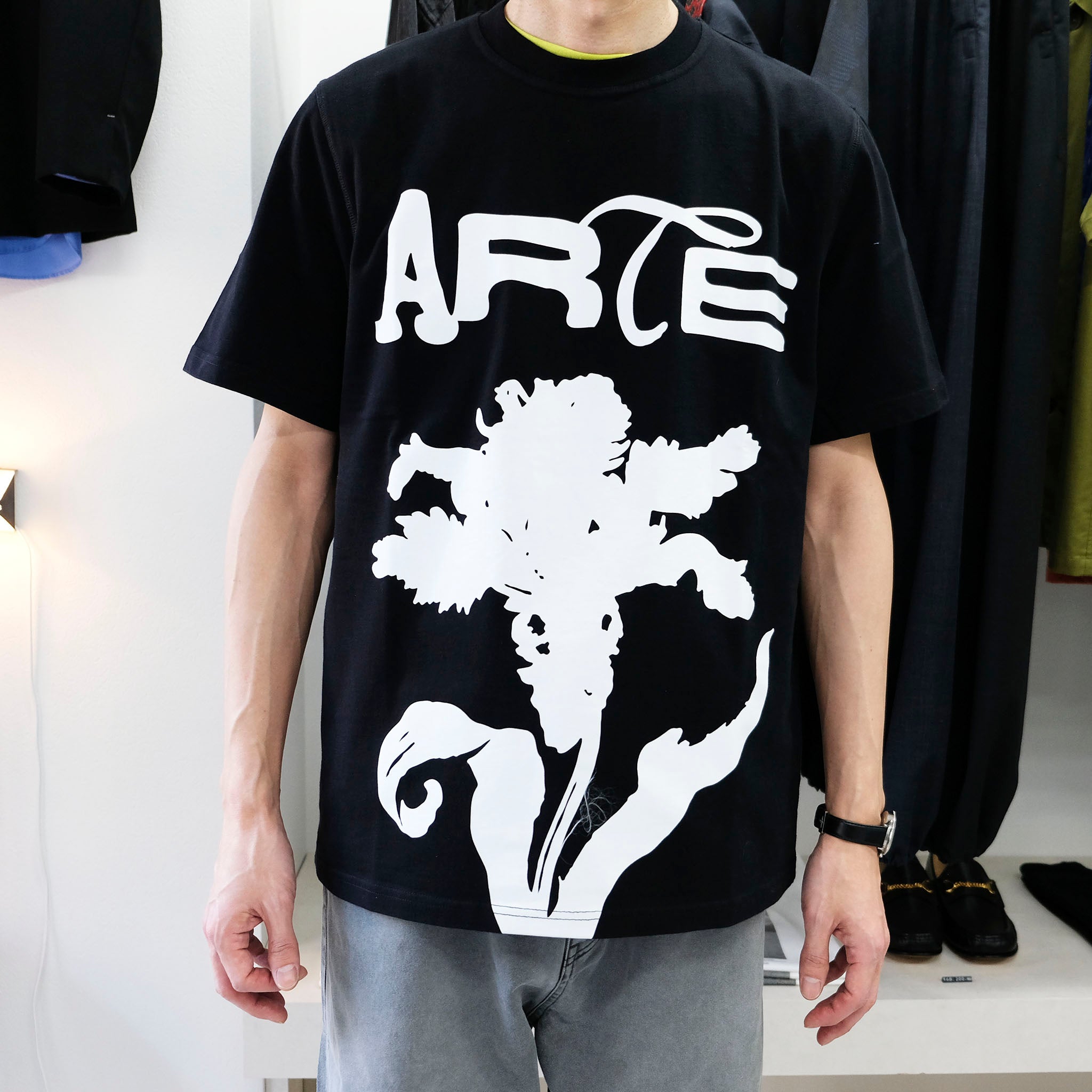 ARTE ANTWERP "FLOWER GRAPHIC T-SHIRTS"