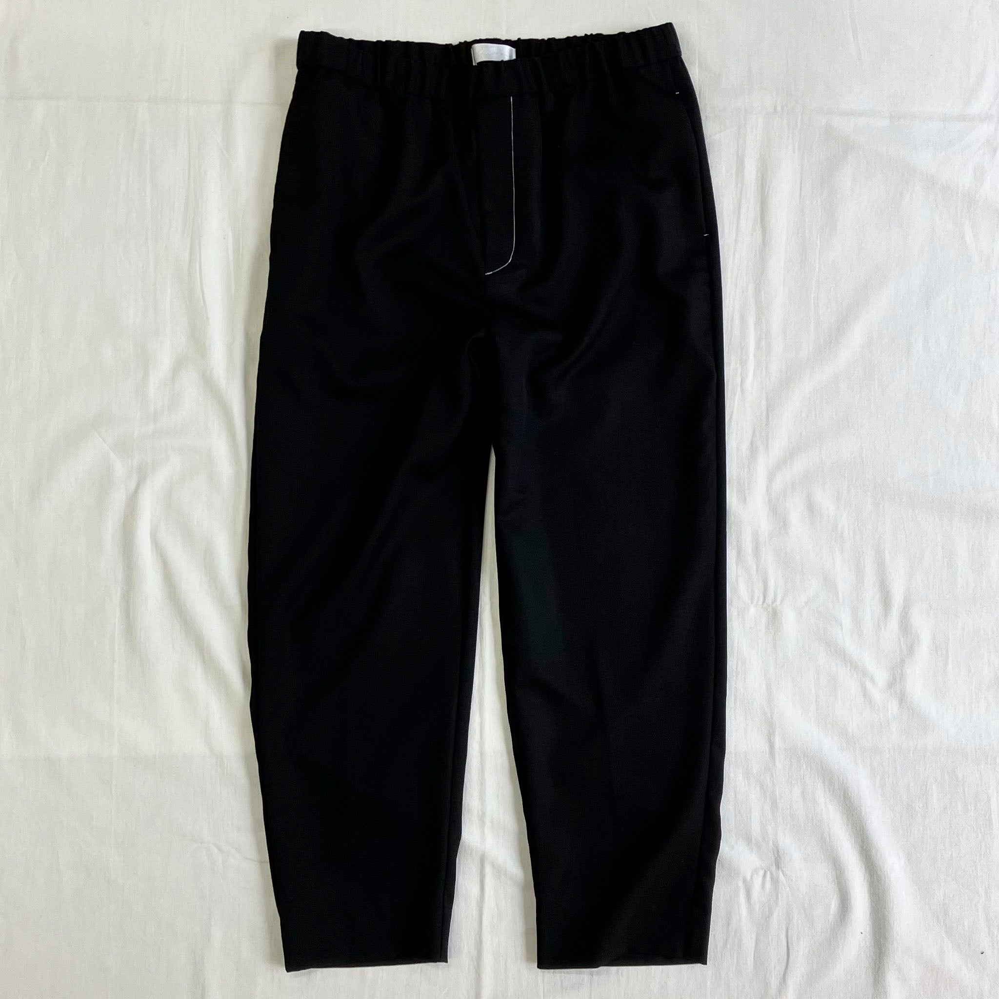 OKOLO "TAPERED EASY SLACKS"