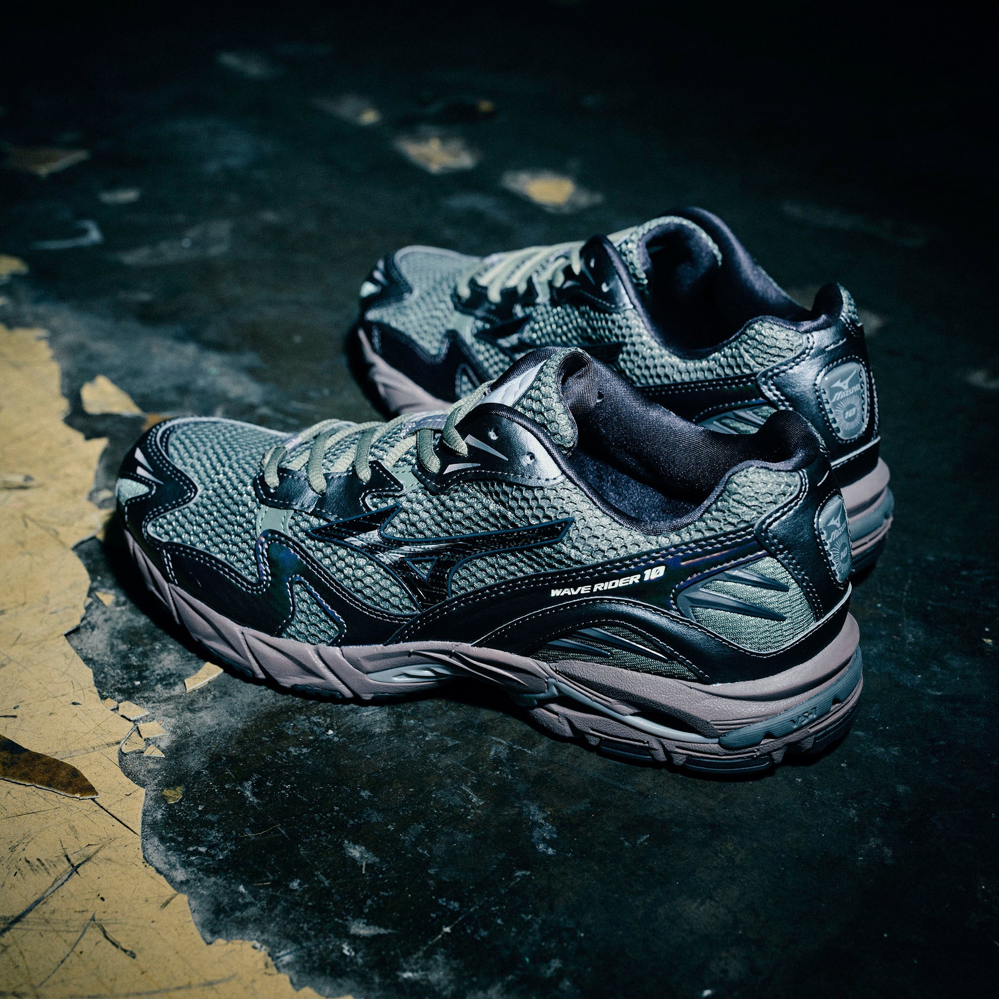 MIZUNO “Exclusive Pack” WAVE RIDER 10 エクスクルーシブ ウェーブライダー10