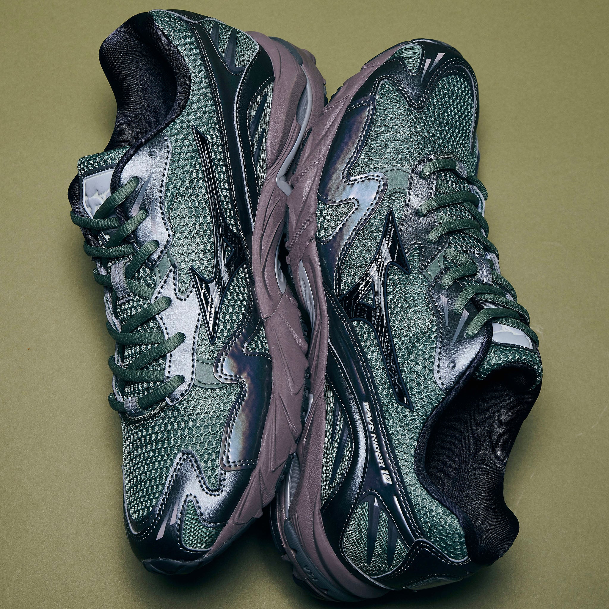 MIZUNO “Exclusive Pack” WAVE RIDER 10 エクスクルーシブ ウェーブライダー10