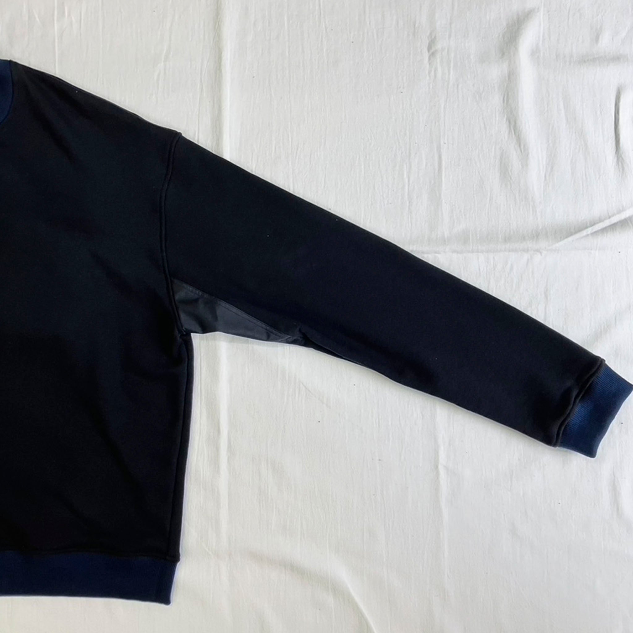 OKOLO "2-TONE SWEAT SHIRT"