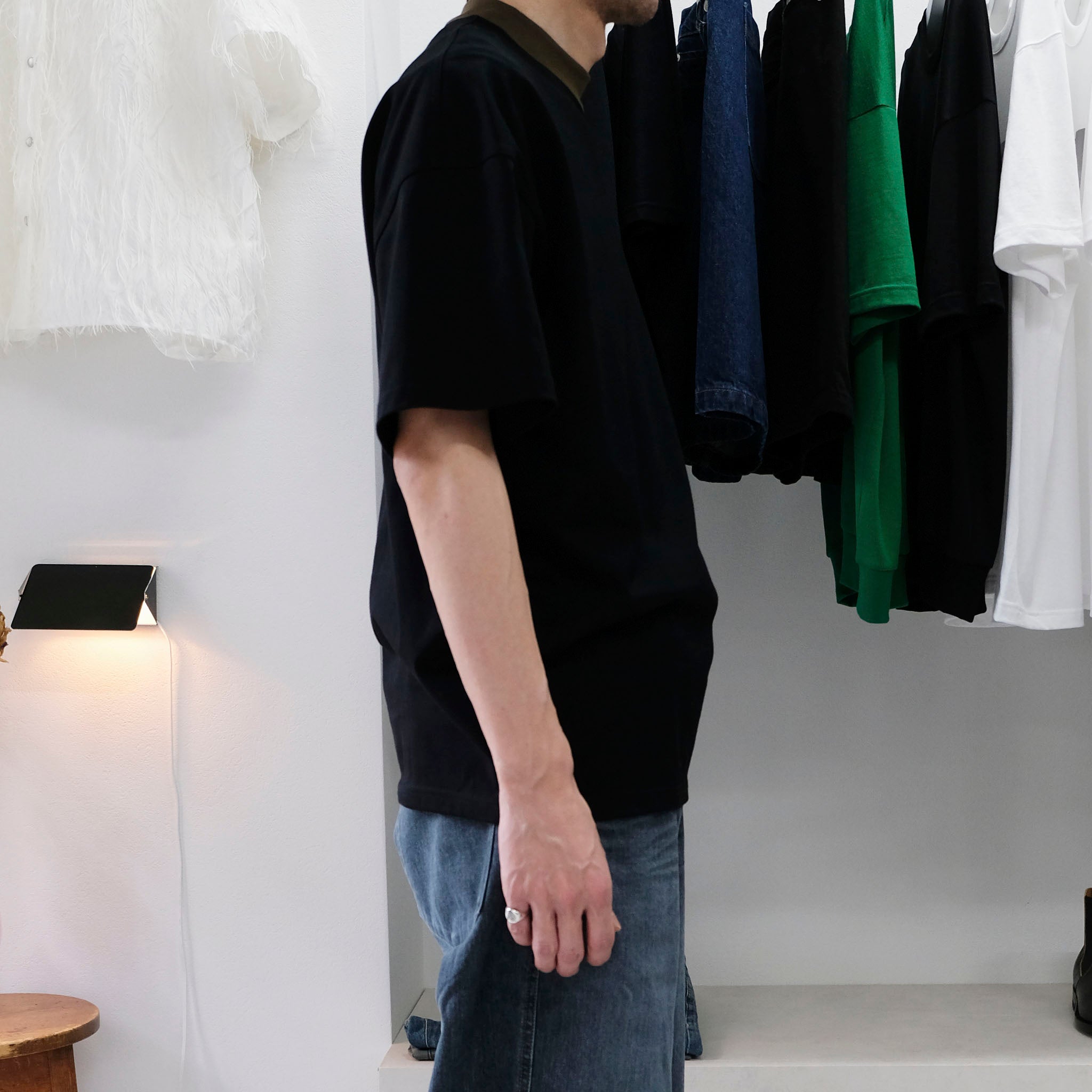 OKOLO "ORIGINAL MOCK NECK T-SHIRT" モックネック Tシャツ