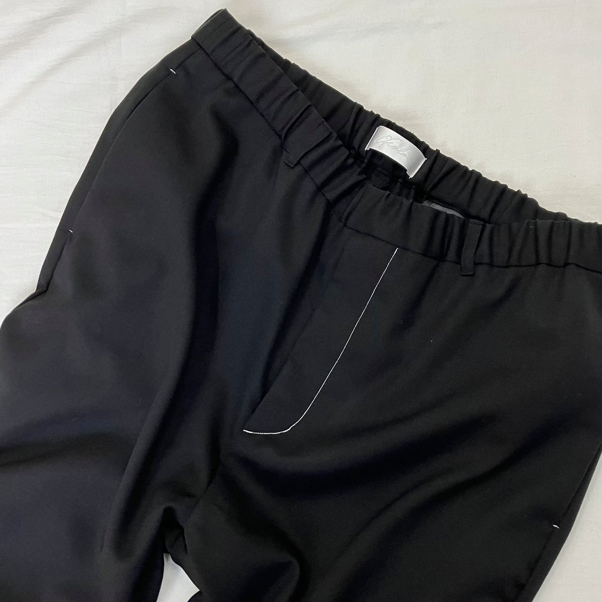 OKOLO "TAPERED EASY SLACKS"