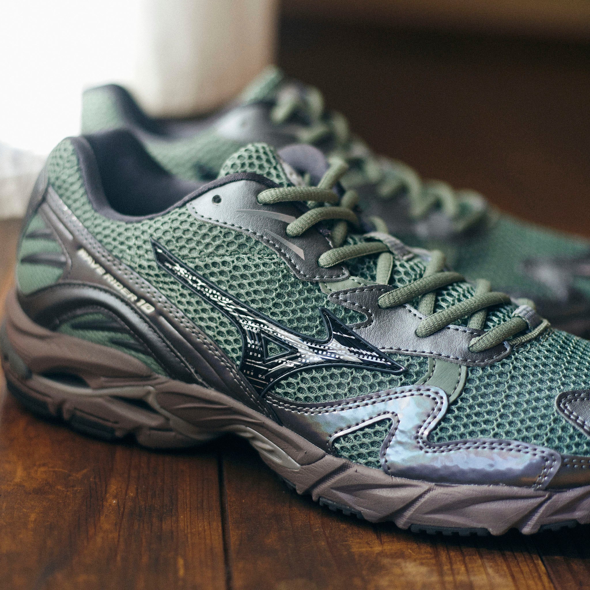 MIZUNO “Exclusive Pack” WAVE RIDER 10 エクスクルーシブ ウェーブライダー10