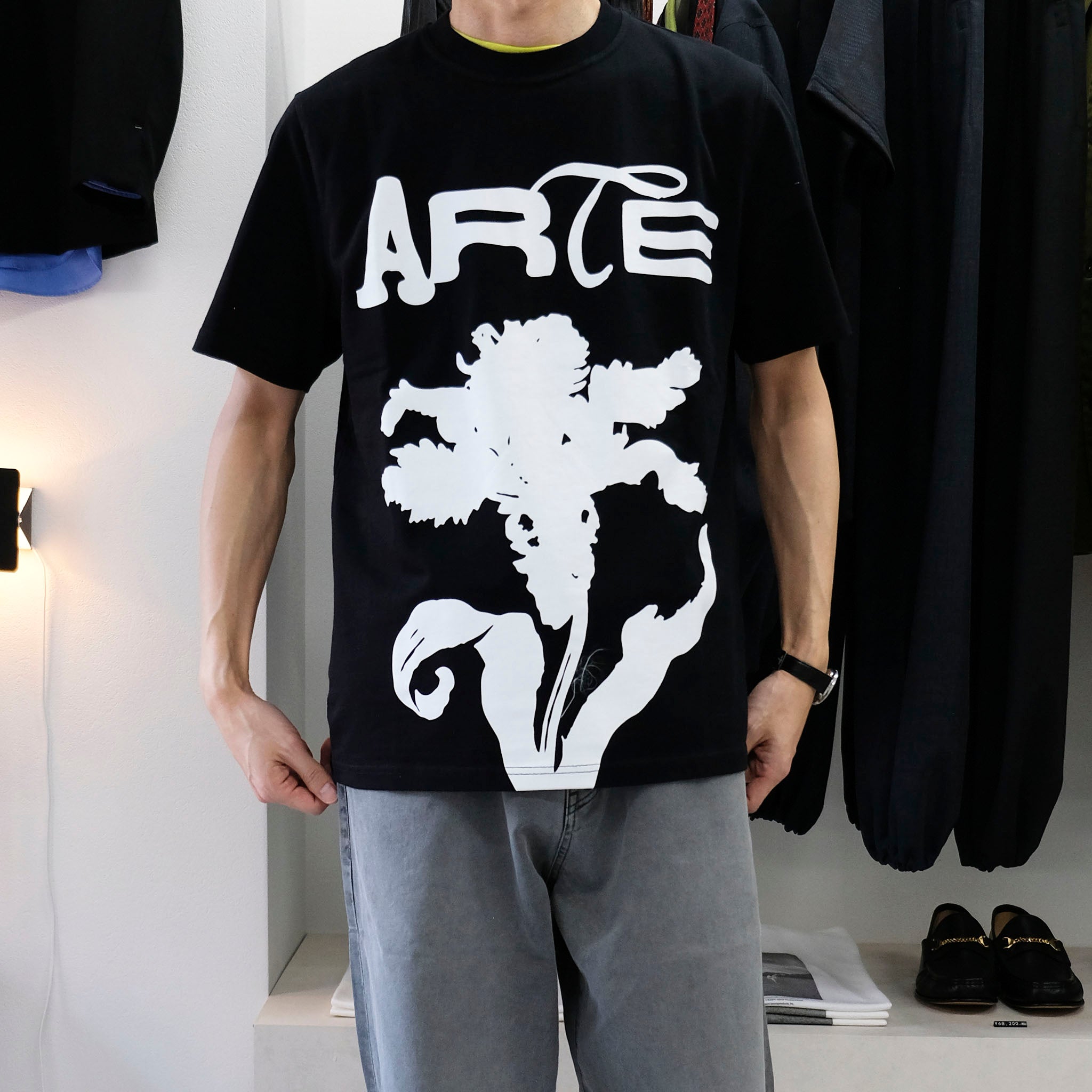 ARTE ANTWERP "FLOWER GRAPHIC T-SHIRTS"