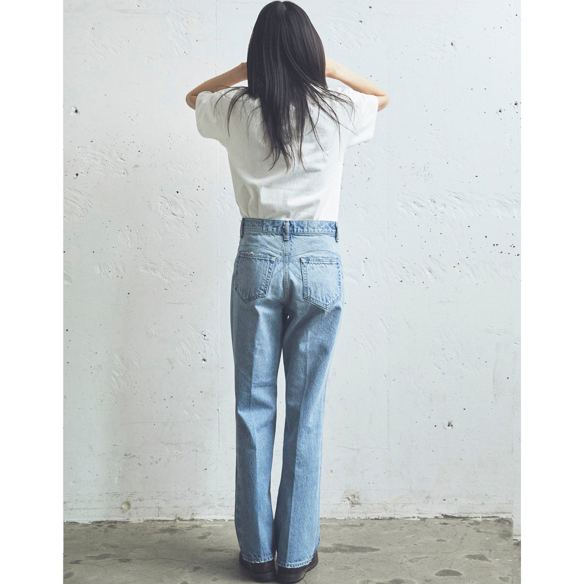 KURO "FLOWER STITCHING ON BUTTOCKS DENIM PANTS 002" フラワーステッチ セミフレアジーンズ
