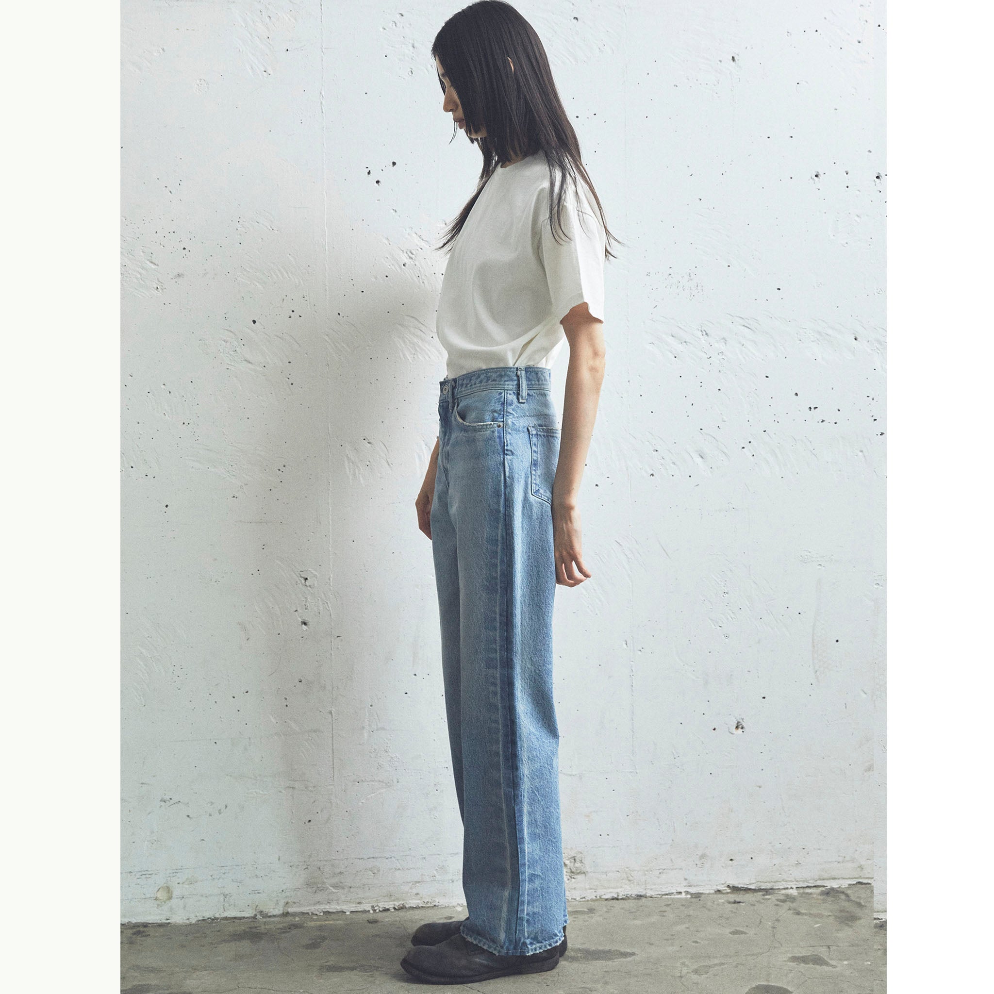 KURO "FLOWER STITCHING ON BUTTOCKS DENIM PANTS 002" フラワーステッチ セミフレアジーンズ