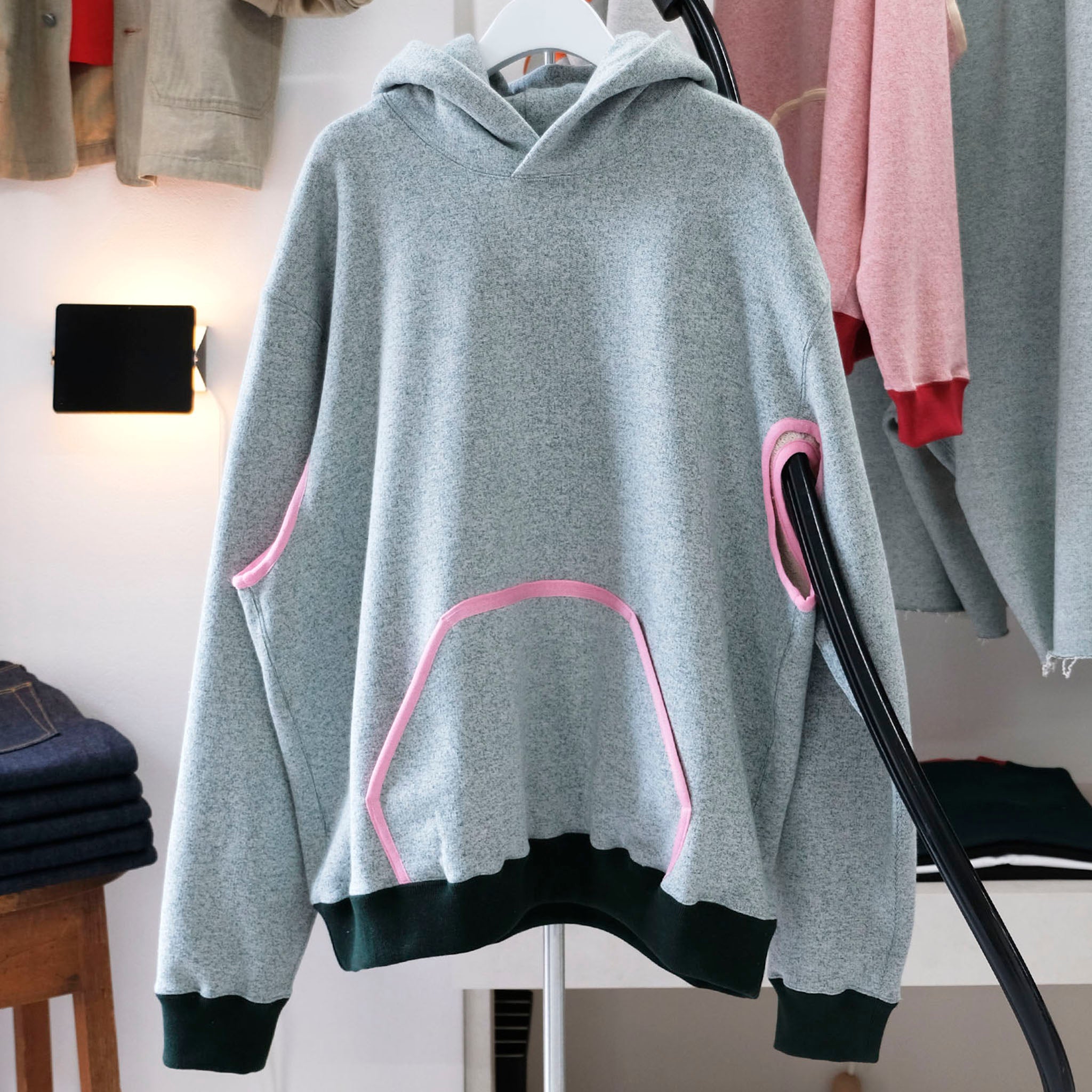 RANDY (ランディ) / UNDER THE TREE パイピングフーディー