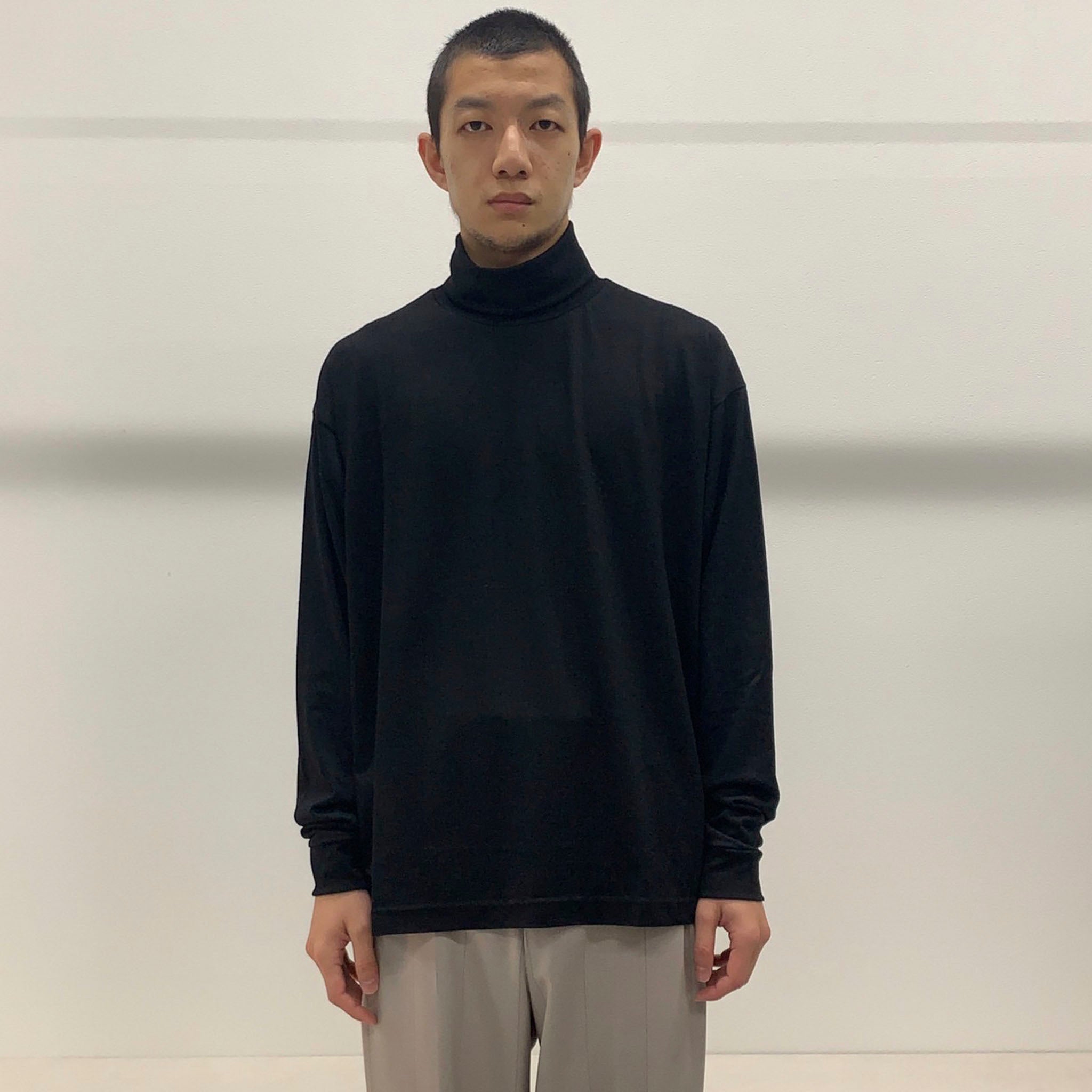 OKOLO "ORIGINAL HIGH NECK CUT AND SEW"