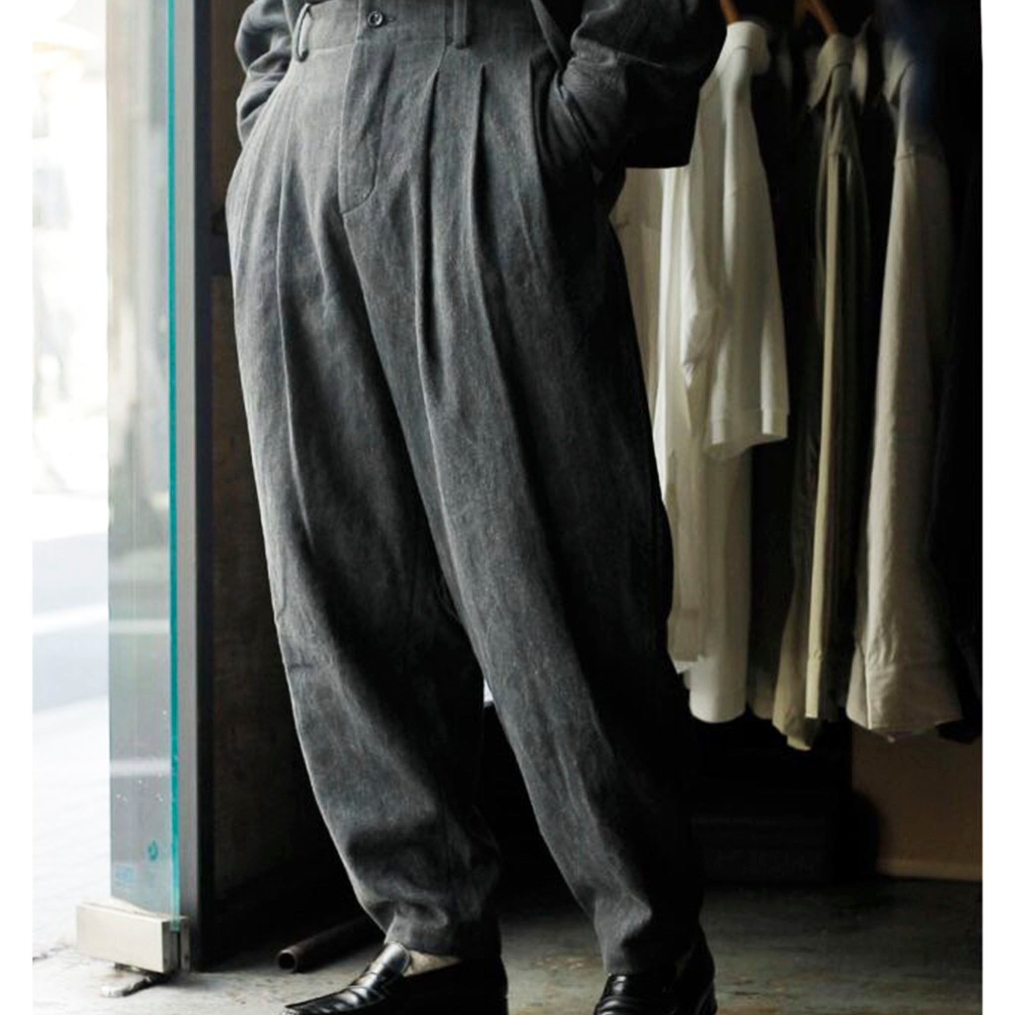 AXIS "3 Tucks Tapered Pants" 3タック テーパードパンツ