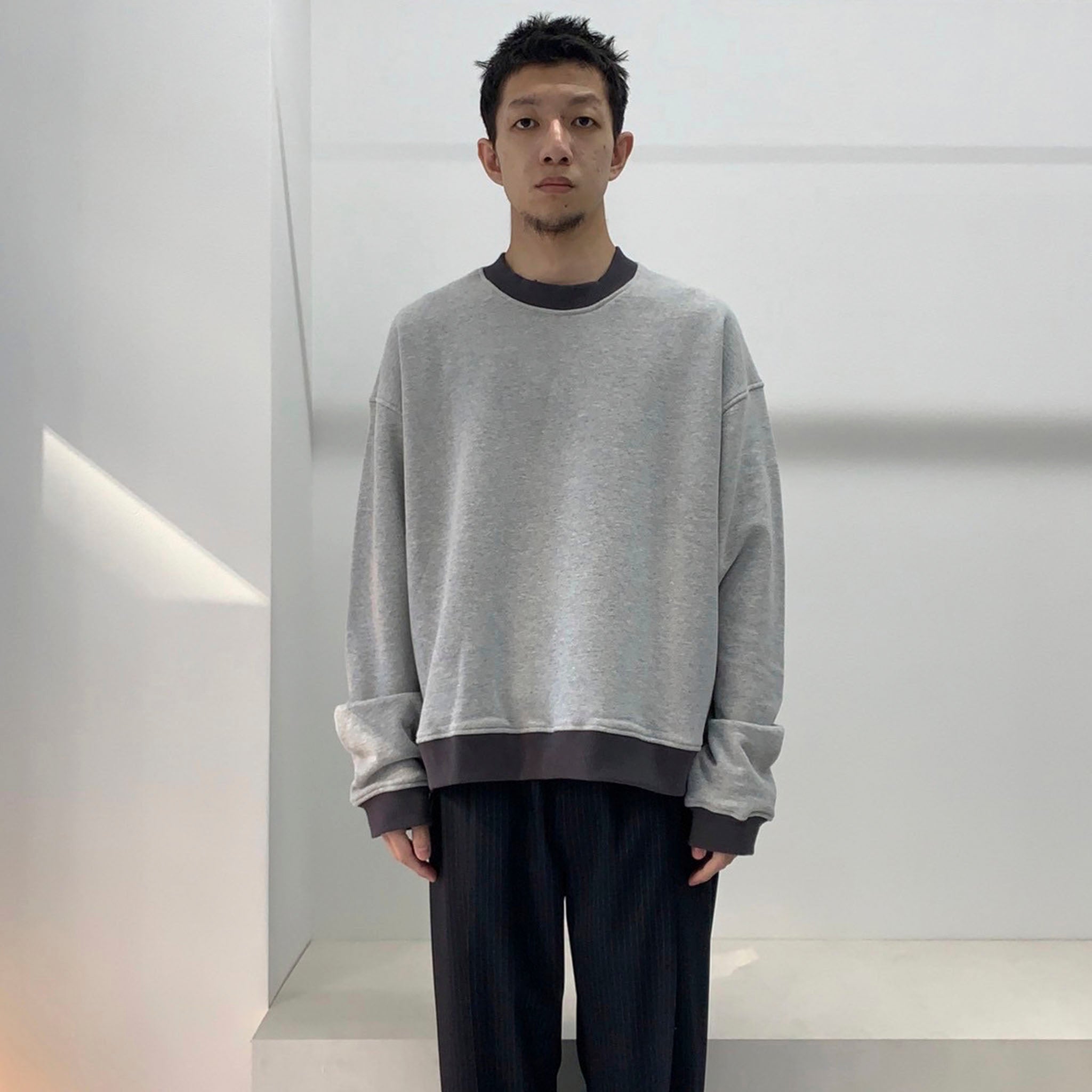 OKOLO "2-TONE SWEAT SHIRT"