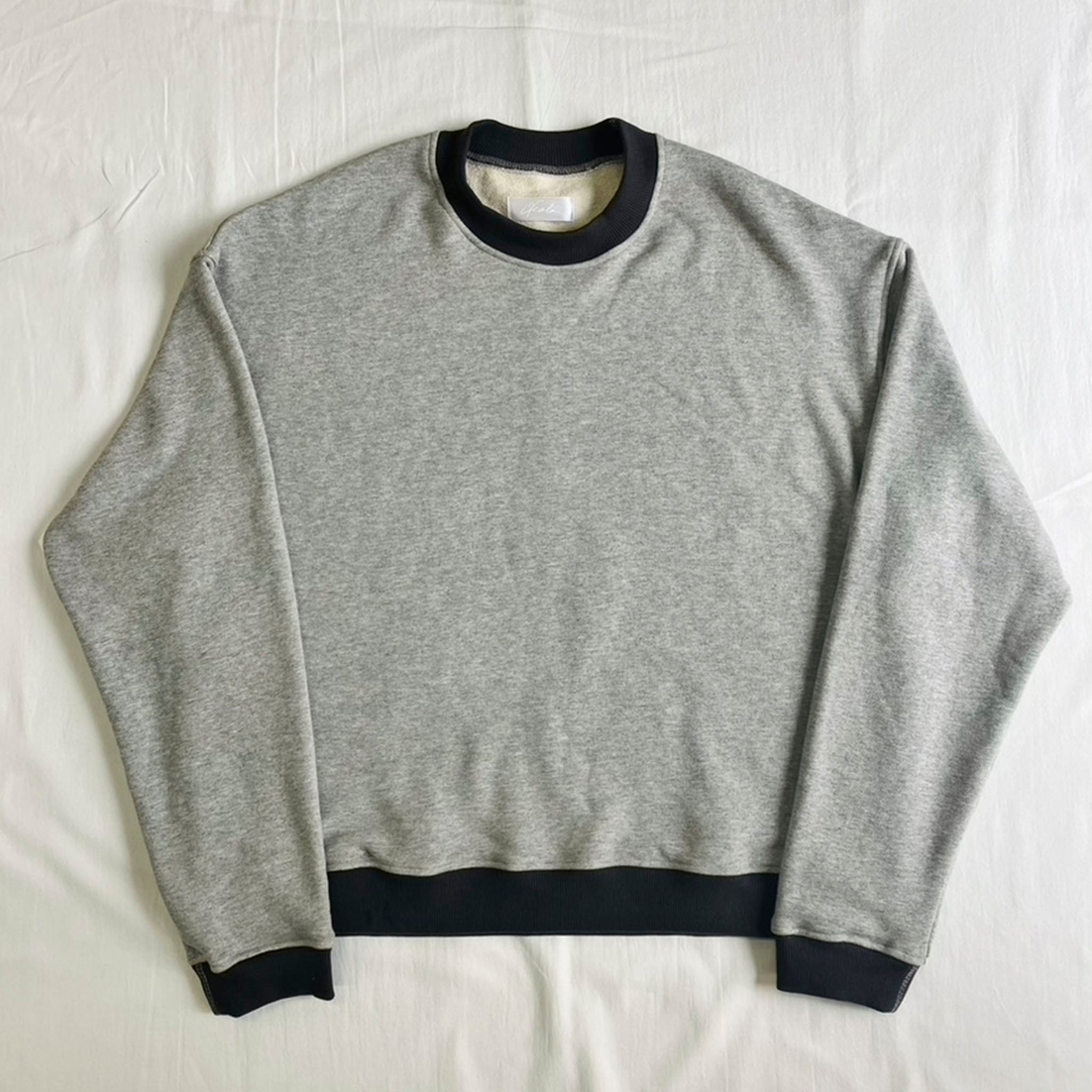 OKOLO "2-TONE SWEAT SHIRT"