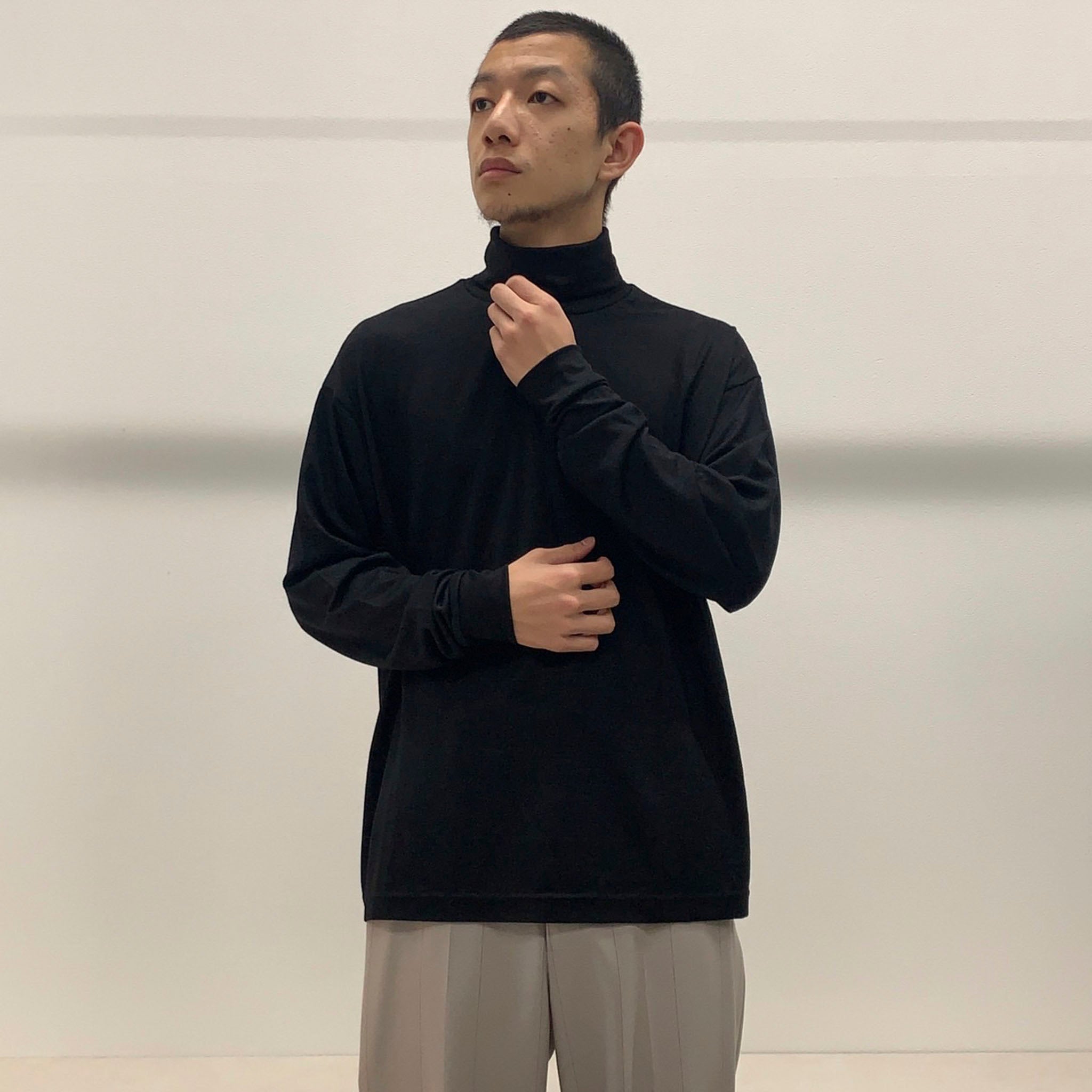OKOLO "ORIGINAL HIGH NECK CUT AND SEW"