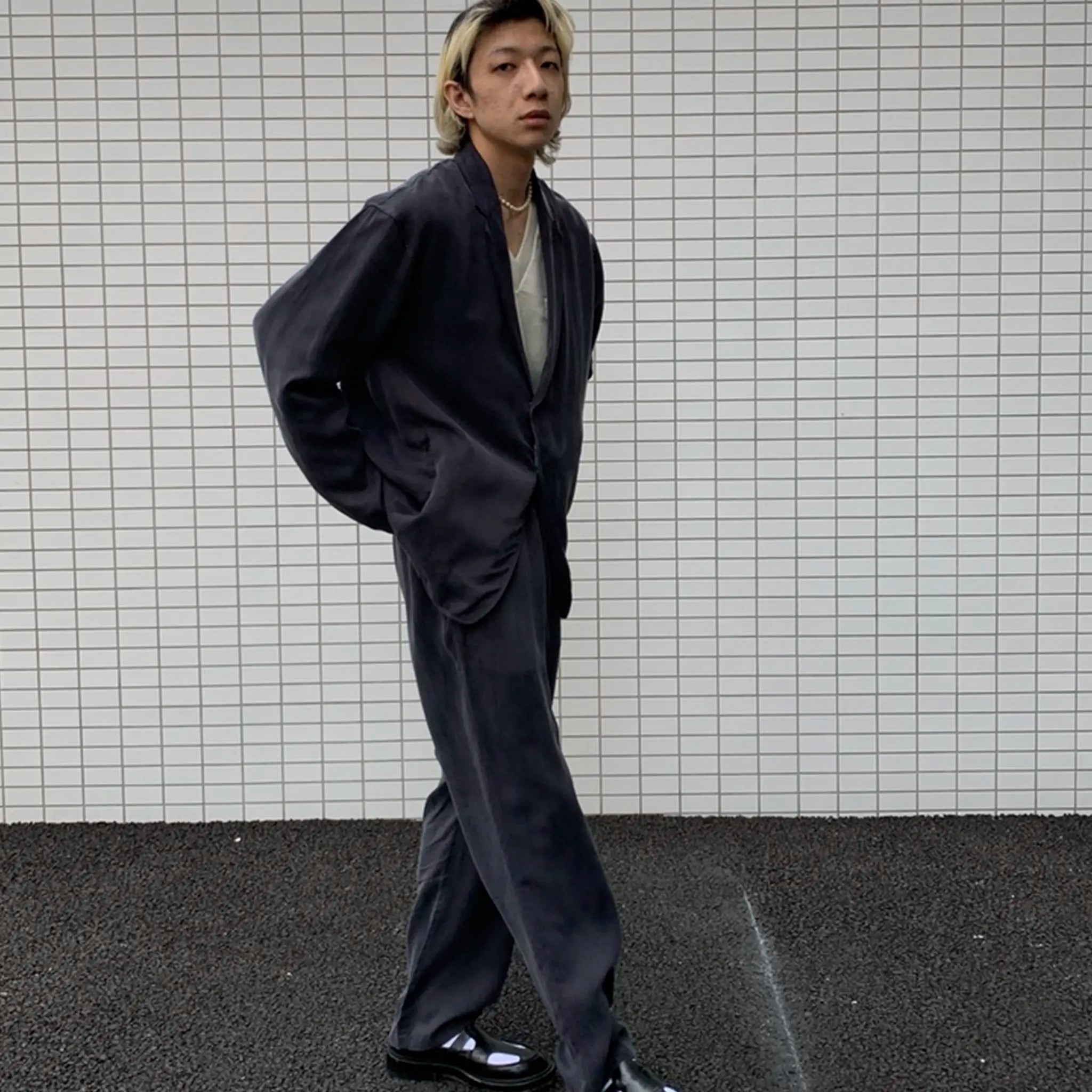 身長180cm 体重60kg