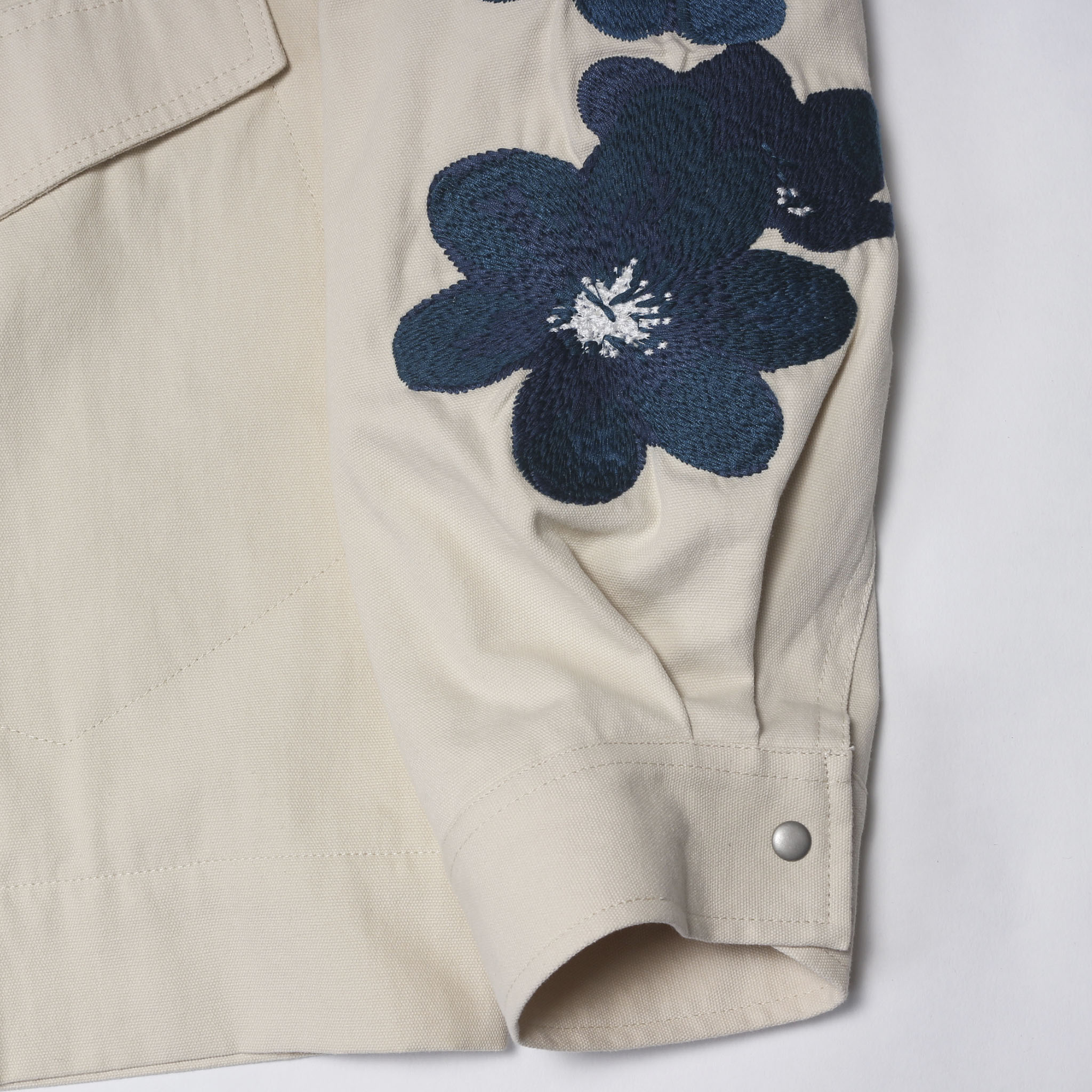 ARTE ANTWERP "Crop Jacket Flowers Sleeve" フラワー刺繍アーミージャケット