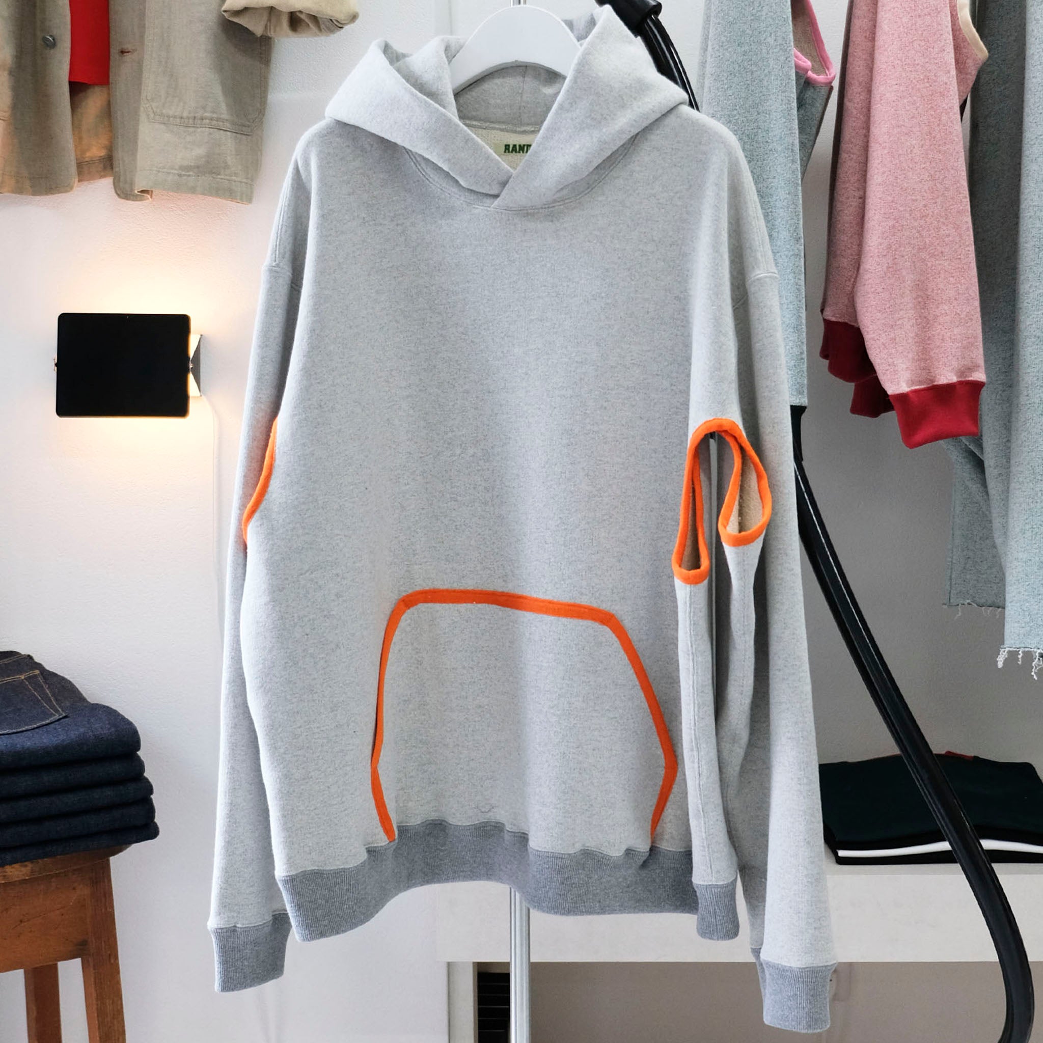 RANDY (ランディ) / UNDER THE TREE パイピングフーディー