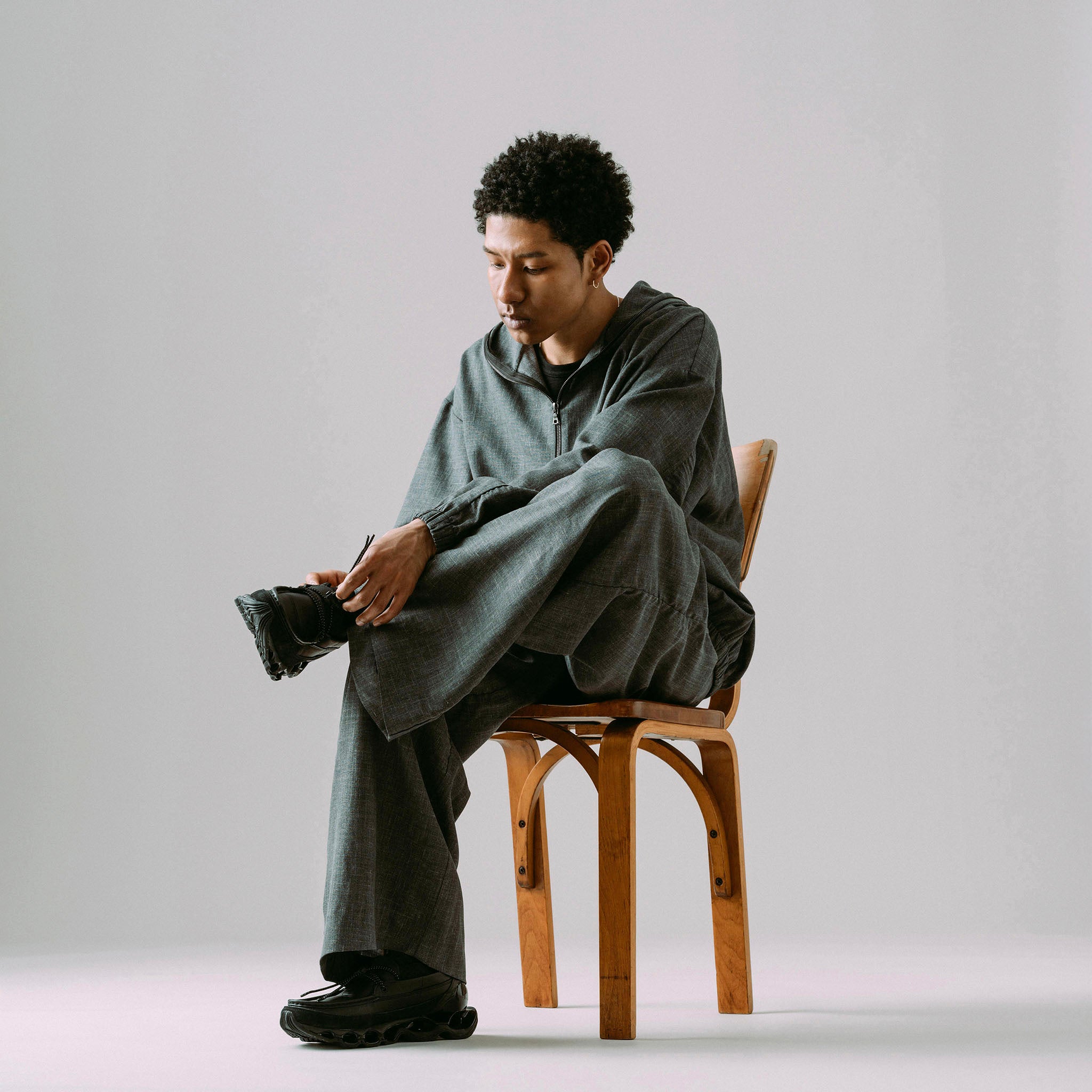 mizuno "WAVE PROPHECY MOC" ウェーブ プロフェシー モック BLACK