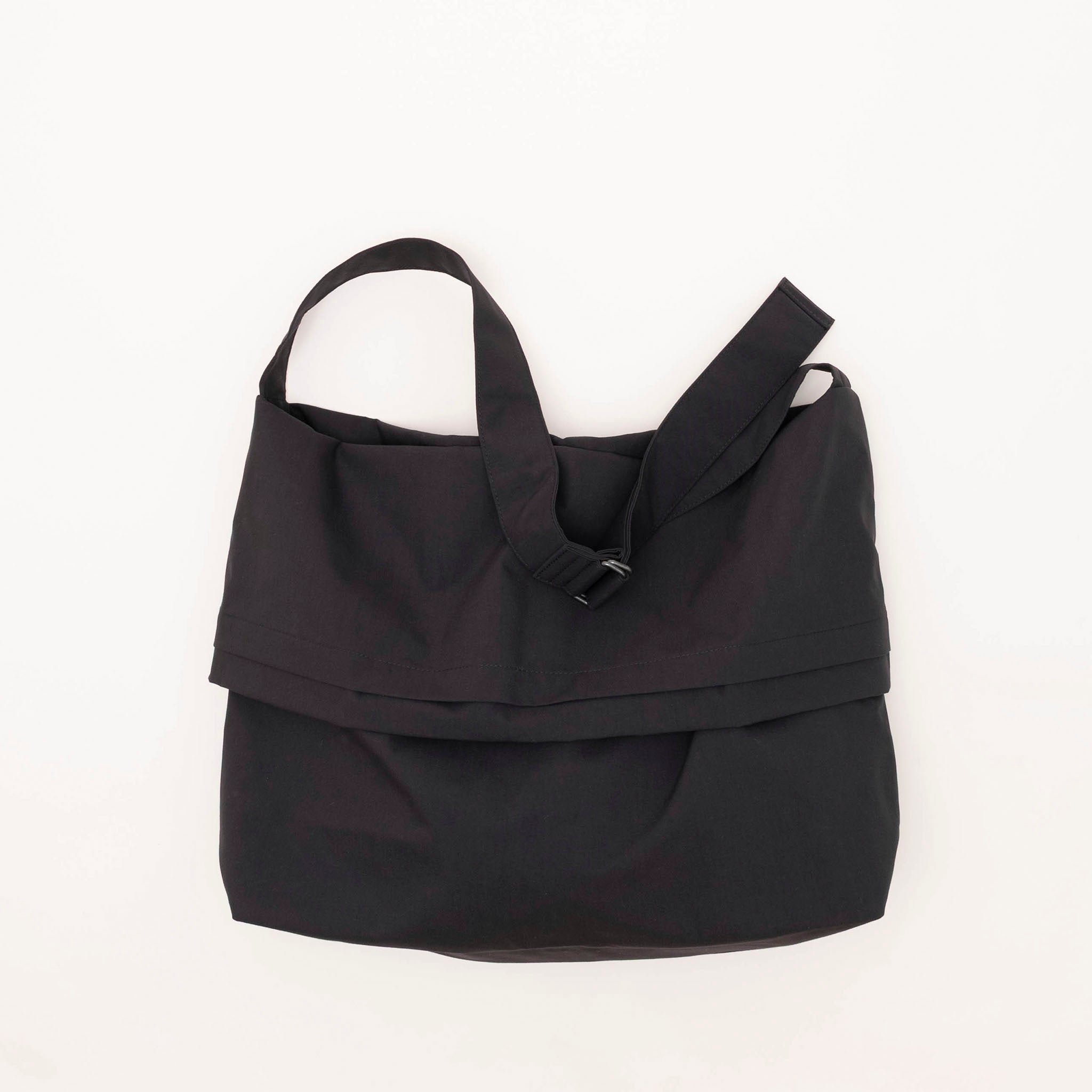 KaILI "TRANSFORM BAG L" ダブルフェイスナイロン ショルダーバッグ