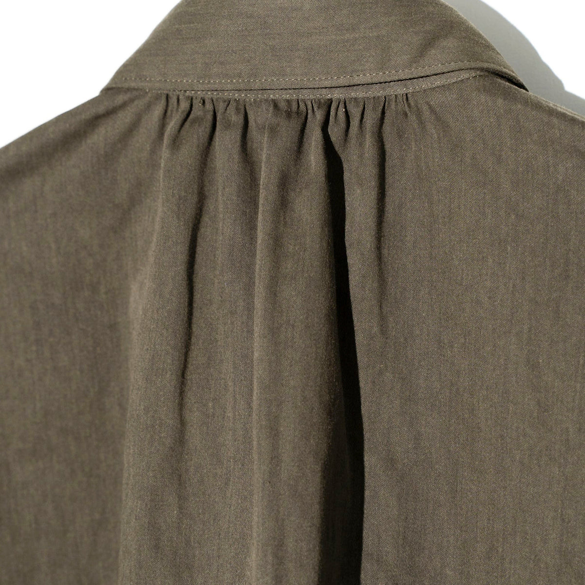 AXIS（アクシス）/ OVER SIZE PULL OVER SHIRT コットンサテンギャザープルオーバーシャツ