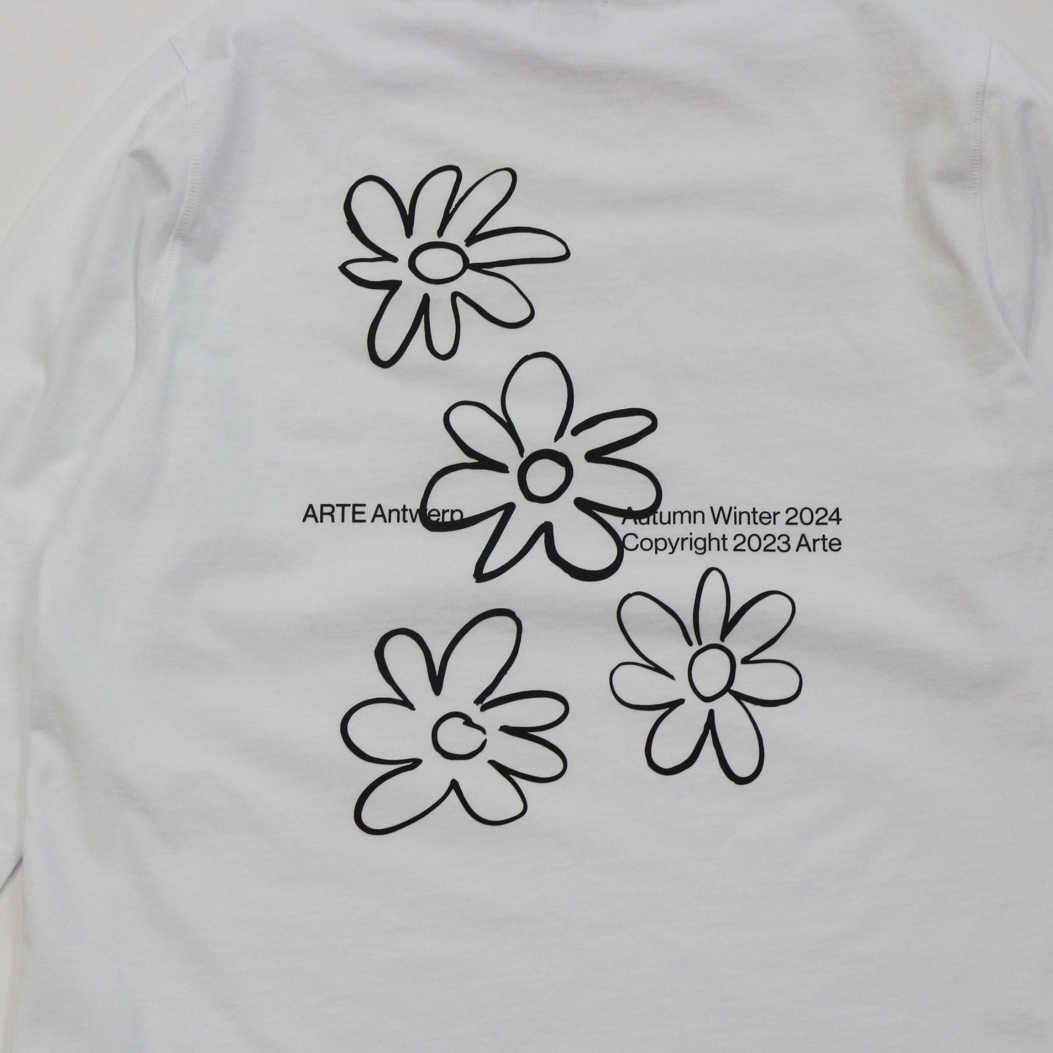 ARTE ANTWERP "Multiple Flowers Longsleeve" フラワープリント カットソー