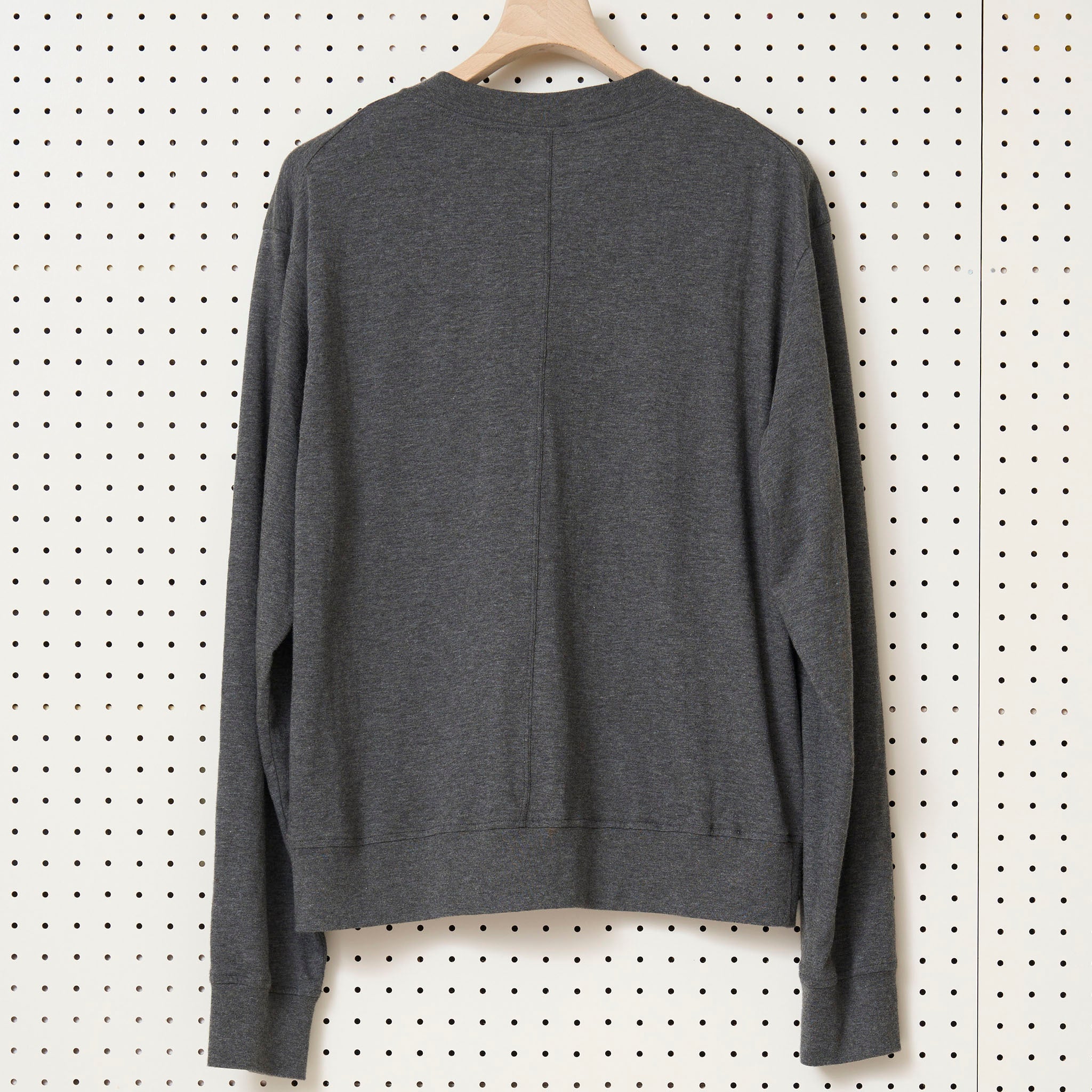 call "V-NECK L/S TEE" ヤクコットン Vネックカットソー