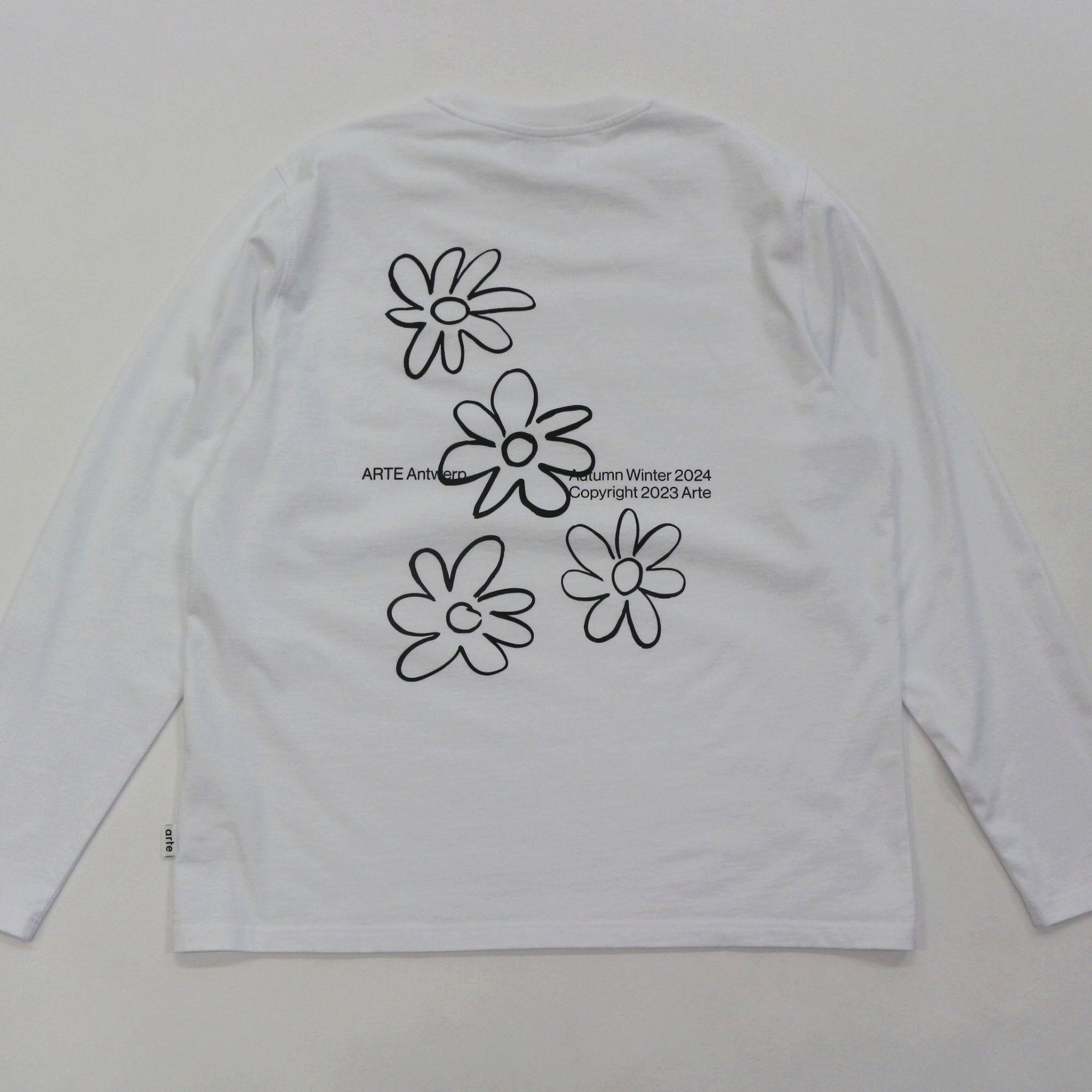 ARTE ANTWERP "Multiple Flowers Longsleeve" フラワープリント カットソー