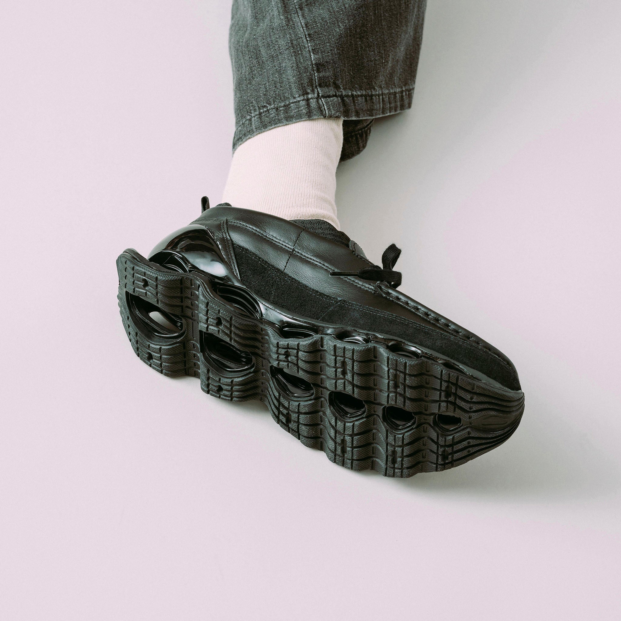 mizuno "WAVE PROPHECY MOC" ウェーブ プロフェシー モック BLACK