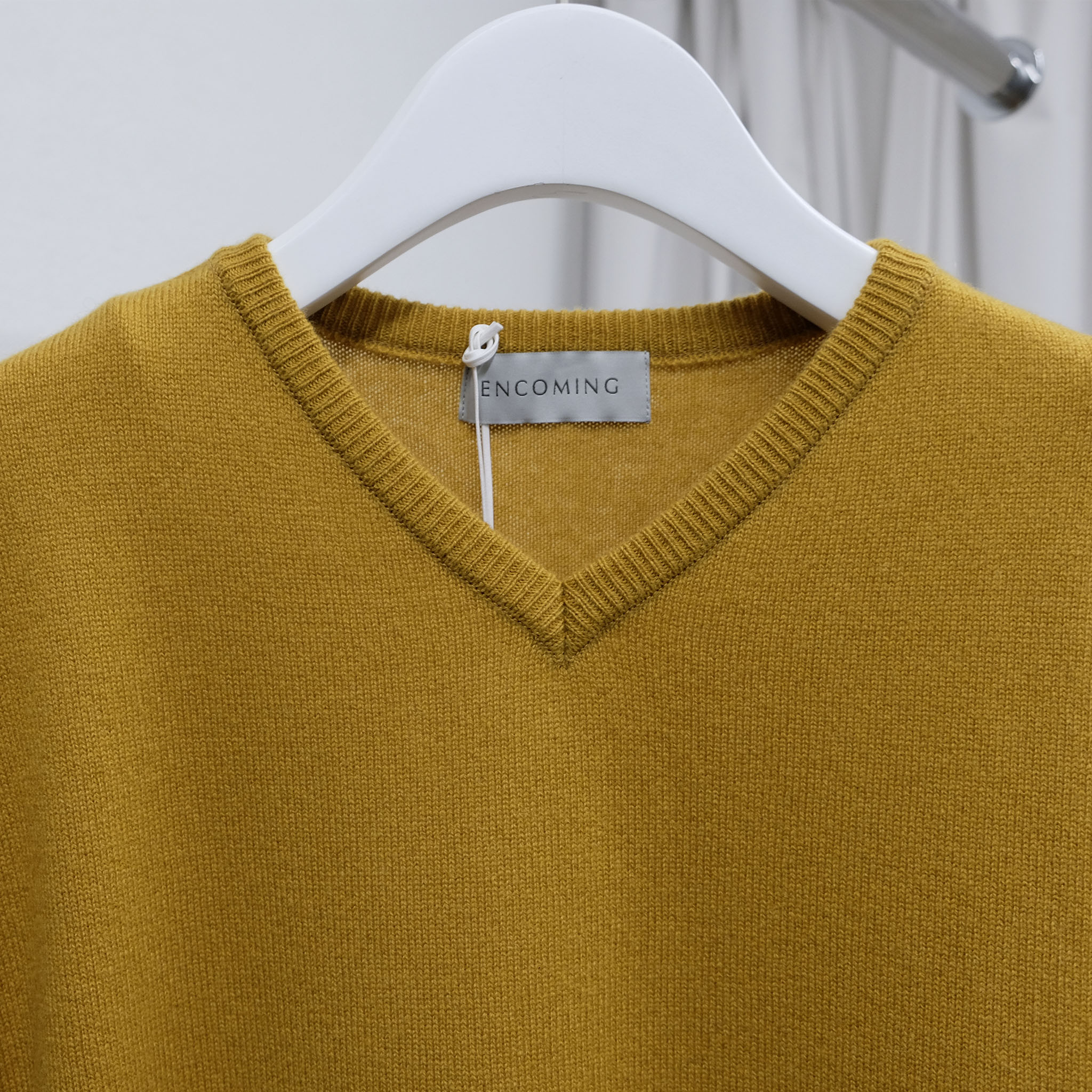 ENCOMING（インカミング）/ KNITTED V NECK JUMPER カシミヤVネックニット