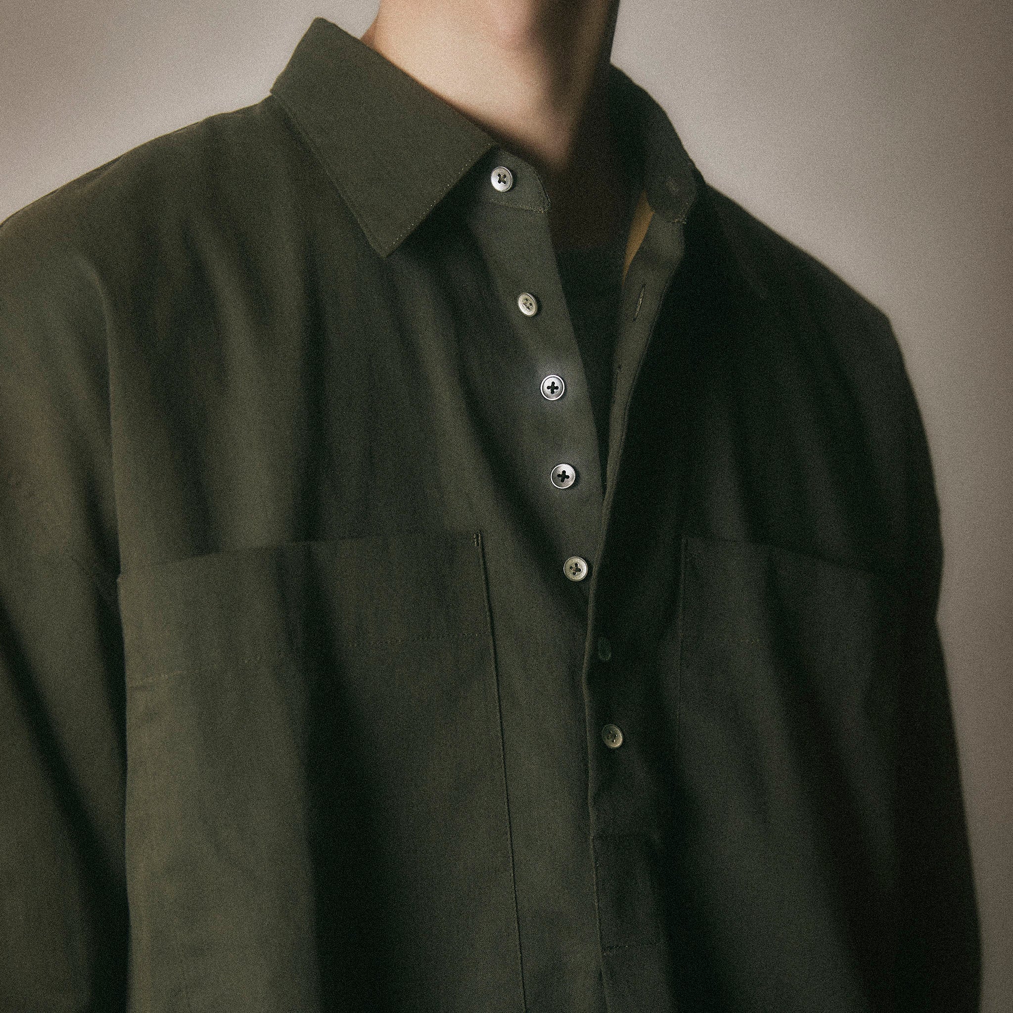 AXIS（アクシス）/ OVER SIZE PULL OVER SHIRT コットンサテンギャザープルオーバーシャツ