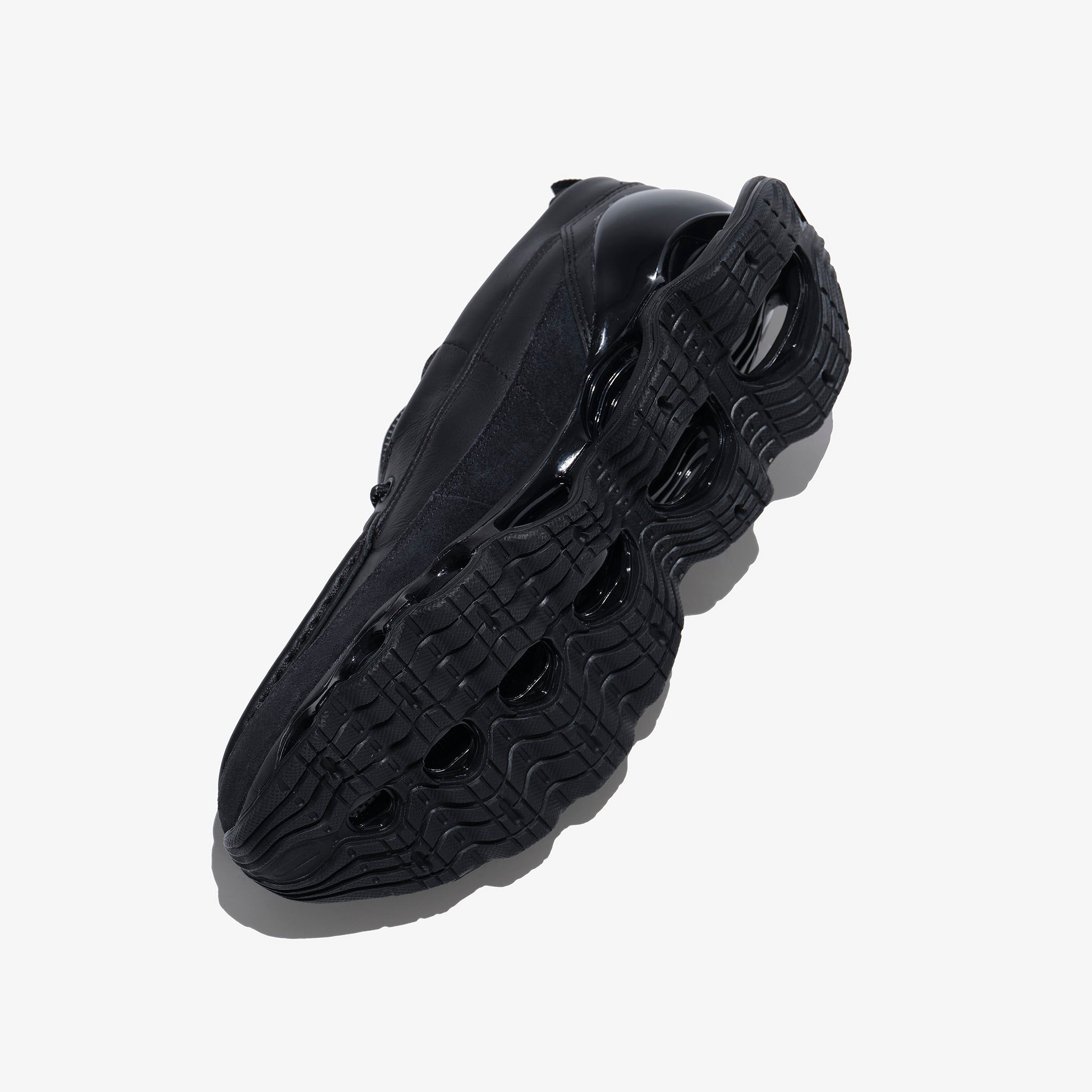 mizuno "WAVE PROPHECY MOC" ウェーブ プロフェシー モック BLACK