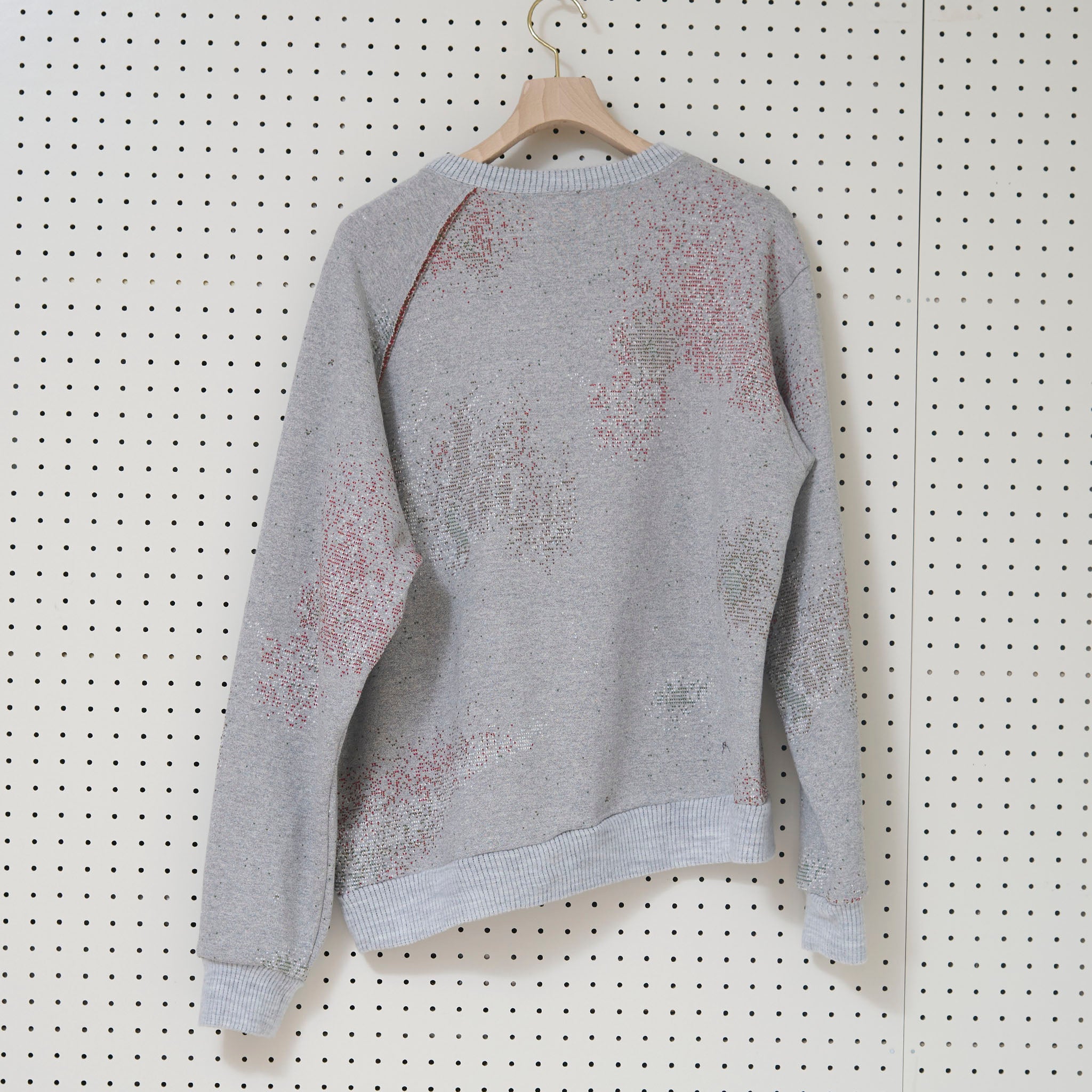 RANDY "BABBLING" アシンメトリー クルーネックスウェット